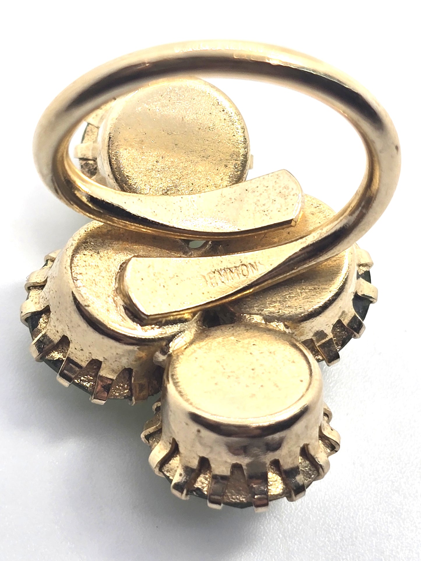 Uranium Glass UV glow rhinestone Emmons gold toned vintage large ring