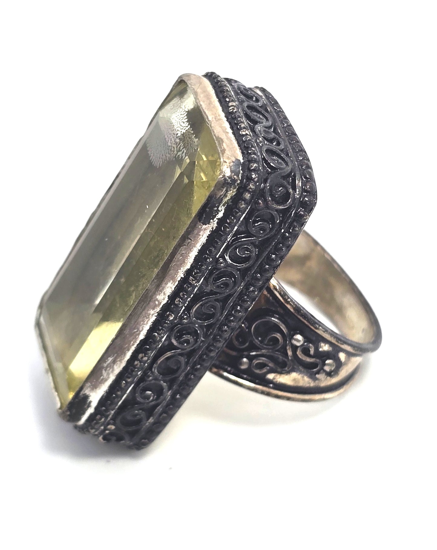 Uranium Glass UV glow Vaseline glass silver plated filigree vintage ring