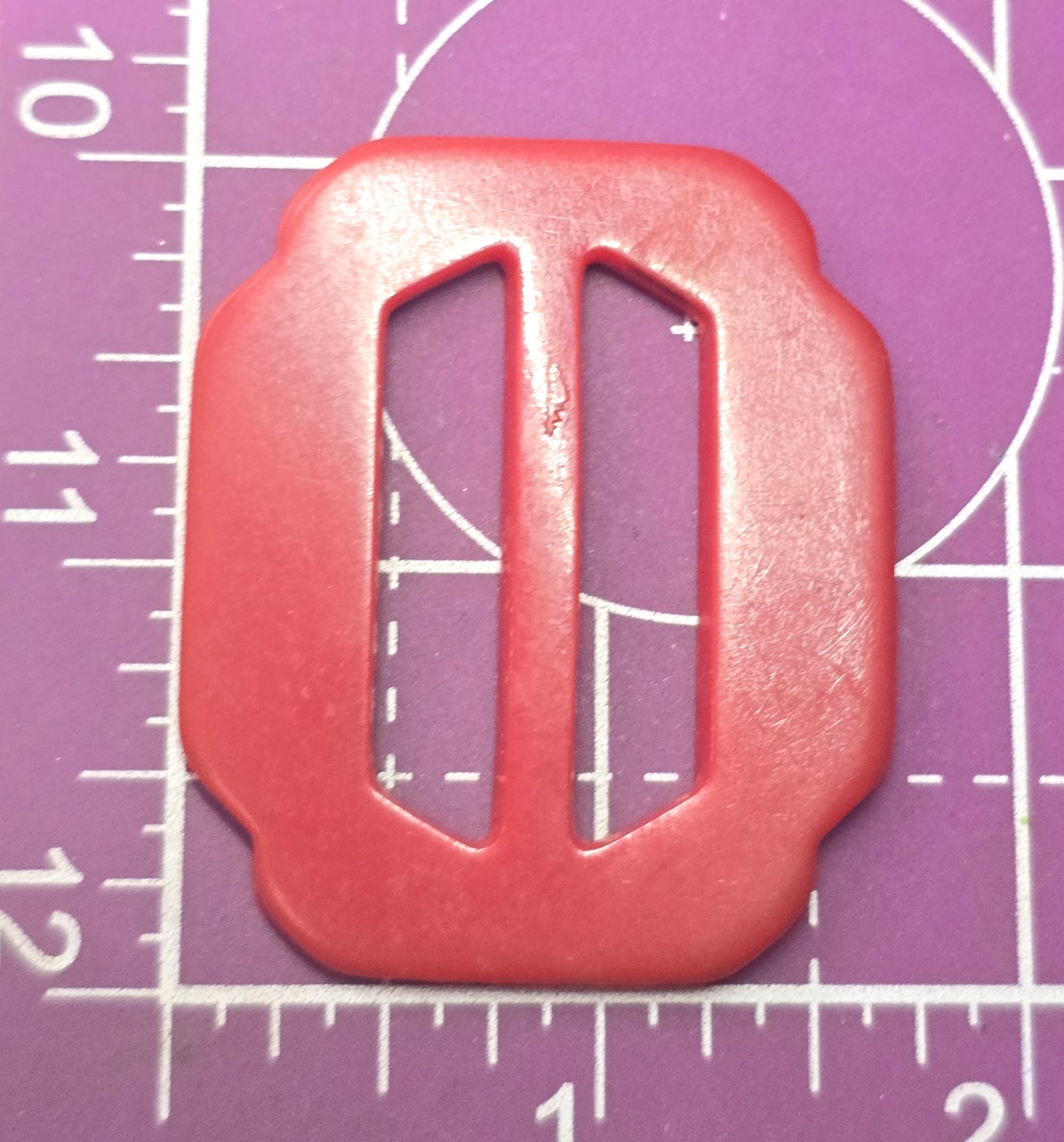 Art Deco Red Bakelite vintage long scalloped sash belt buckle