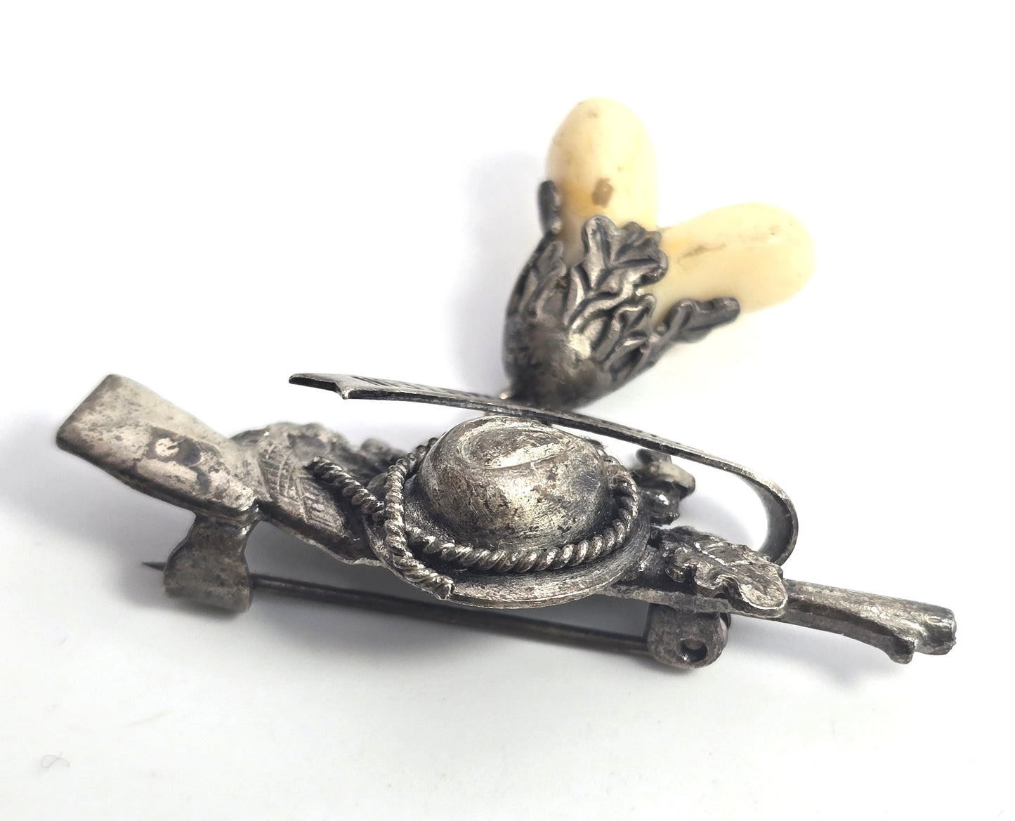 Vintage German Silver Neuschwanstein Rifle Hunting Brooch Grandel Boar Tusk brooch