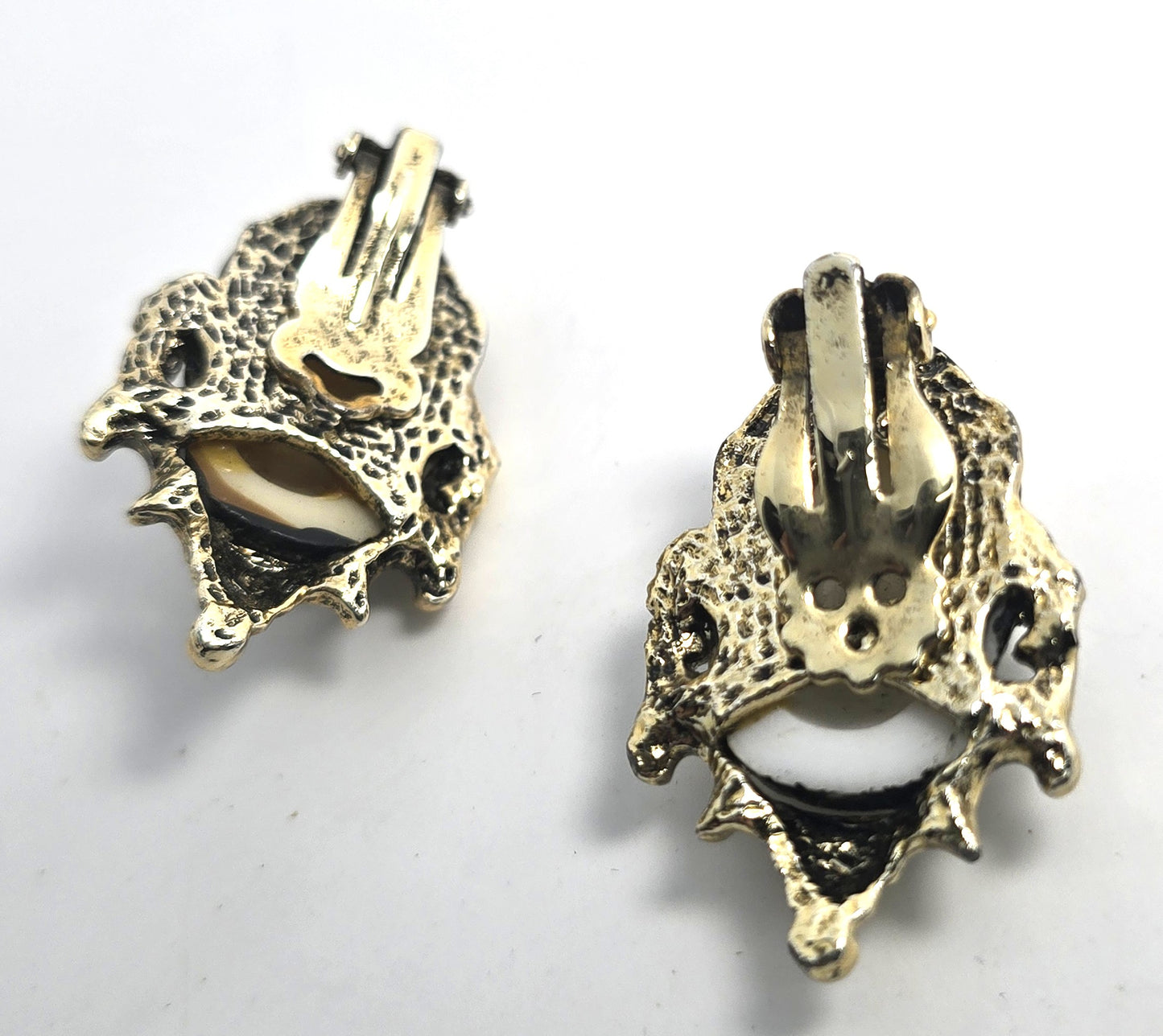 Selro Selini  Toshikane God of Happiness vintage clip on earrings DAMAGED