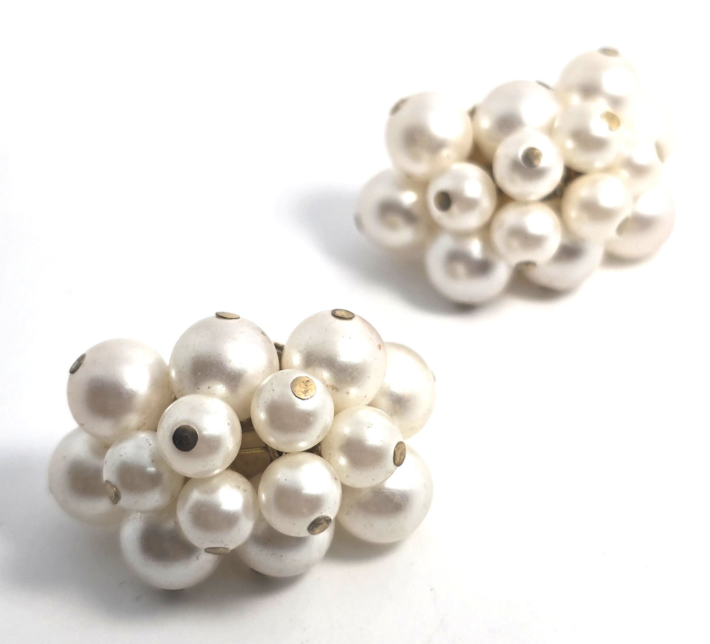 Faux white pearl beaded cluster gold toned clip on vintage earrings