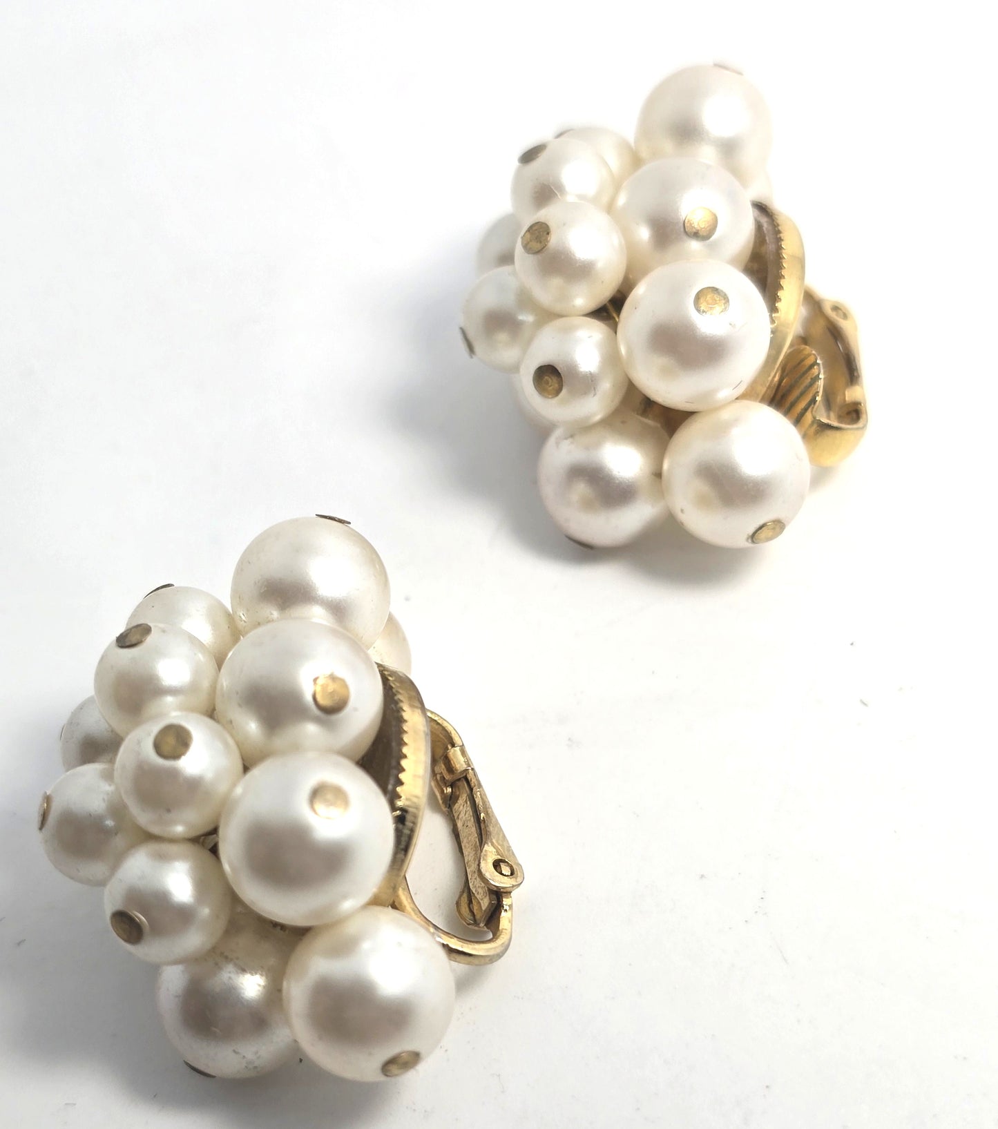 Faux white pearl beaded cluster gold toned clip on vintage earrings