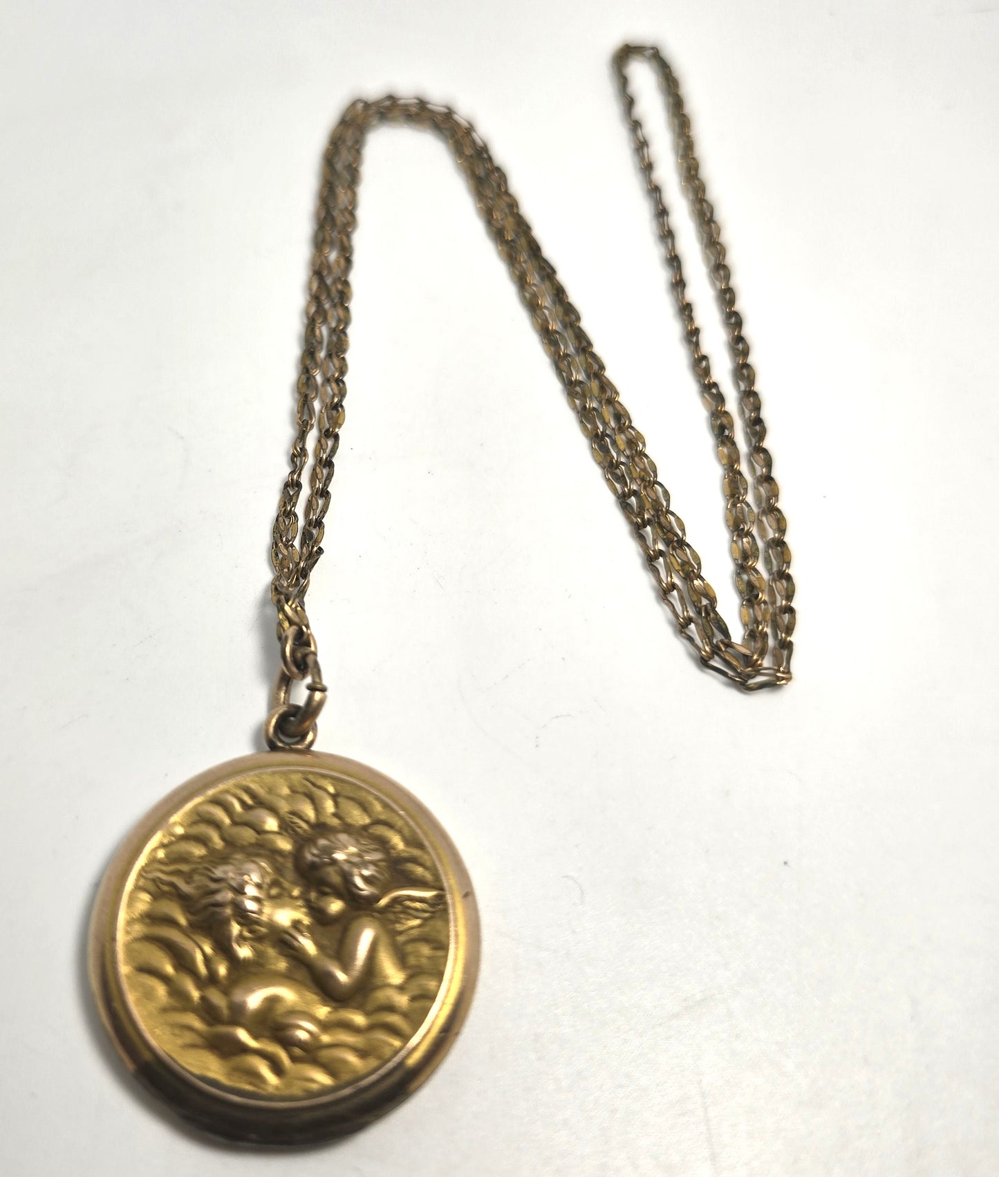 Cupid Kissing Venus Antique Yellow Gold Filled Victorian Locket necklace