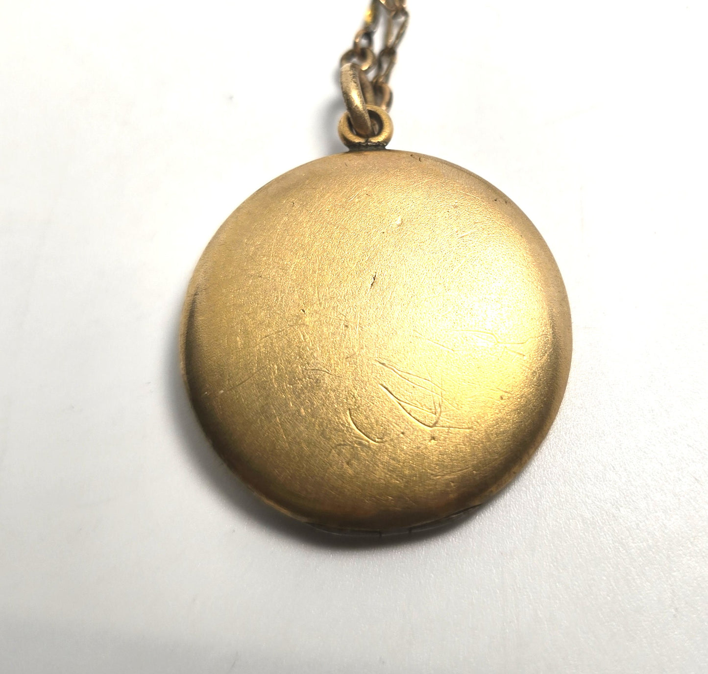 Cupid Kissing Venus Antique Yellow Gold Filled Victorian Locket necklace