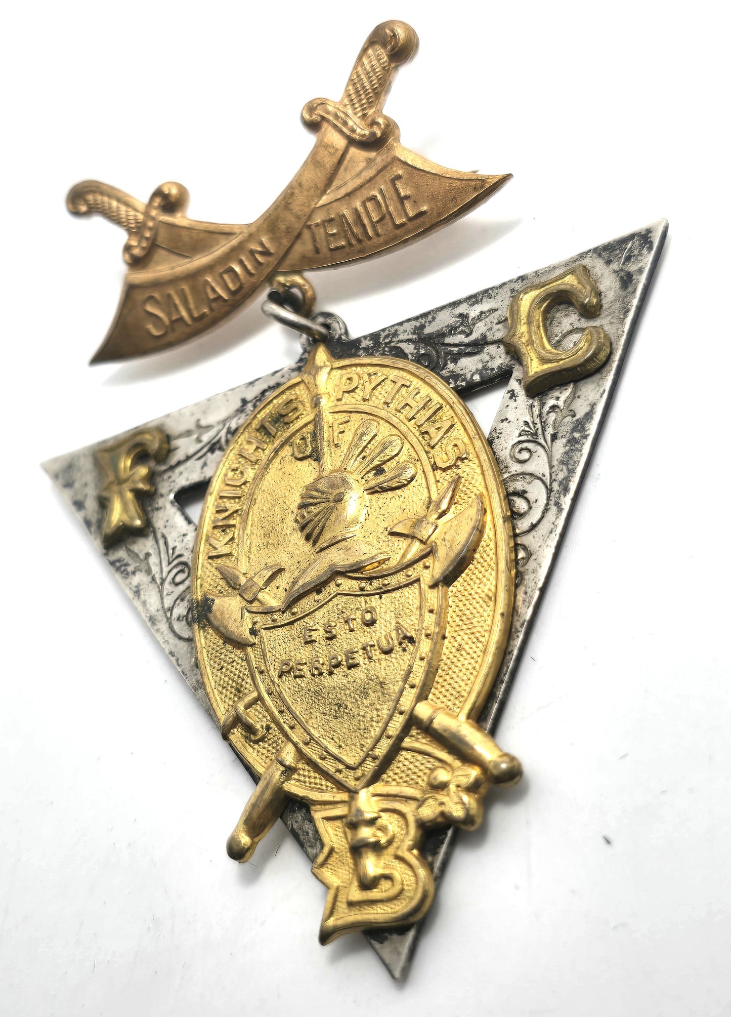 Knights Of Pythias F.C.B. Silver Pin Medal Saladin Temple Davies SC 1874 triangle