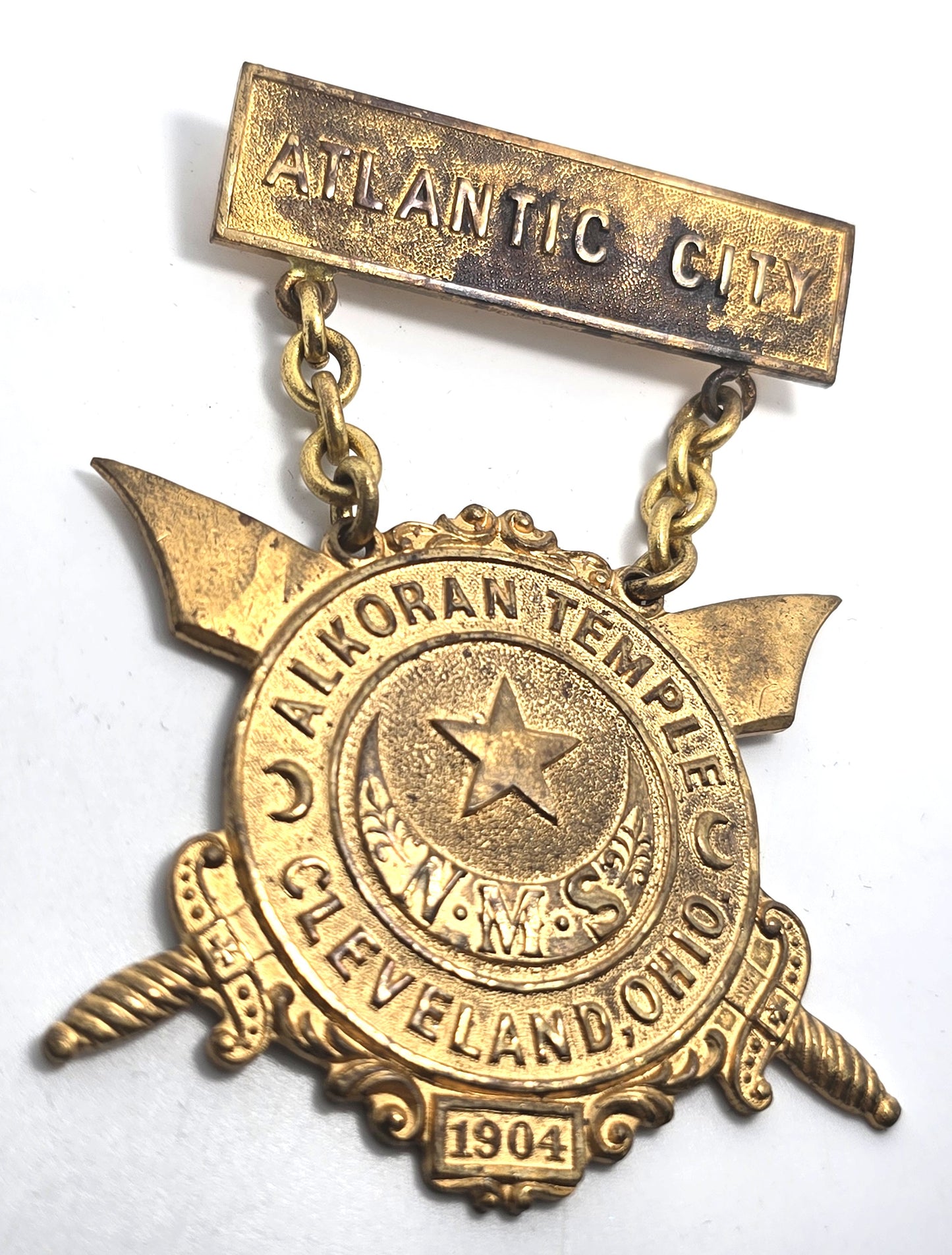 Knights Templar medal from the Alkoran Temple in Cleveland, Ohio, dated 1904