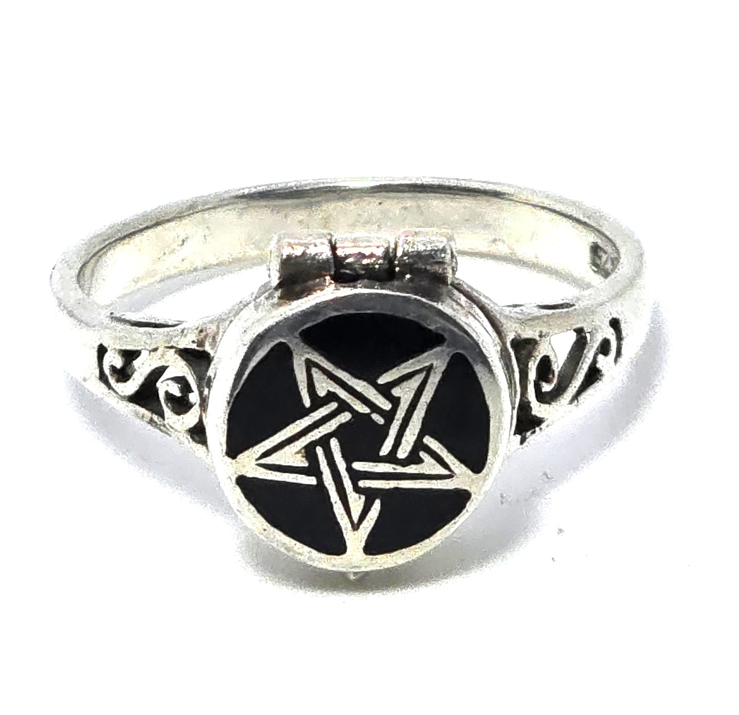 Pentacle star black poison ring retro sterling silver memento mori goth ring size 10.5