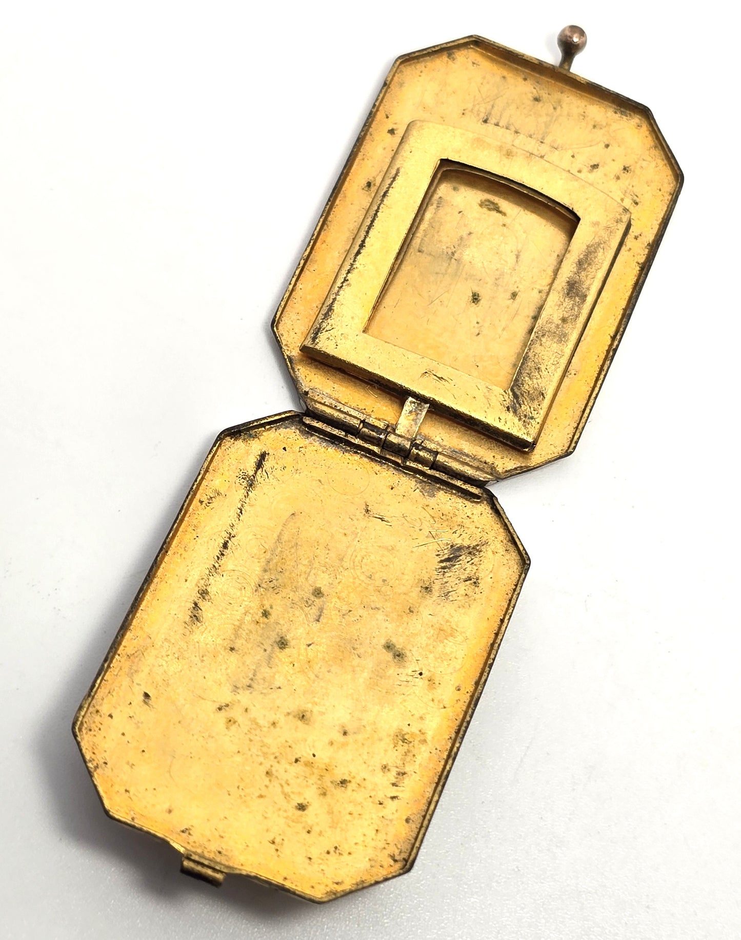 Antique Yellow Gold Filled Victorian etched tin type etched flower locket