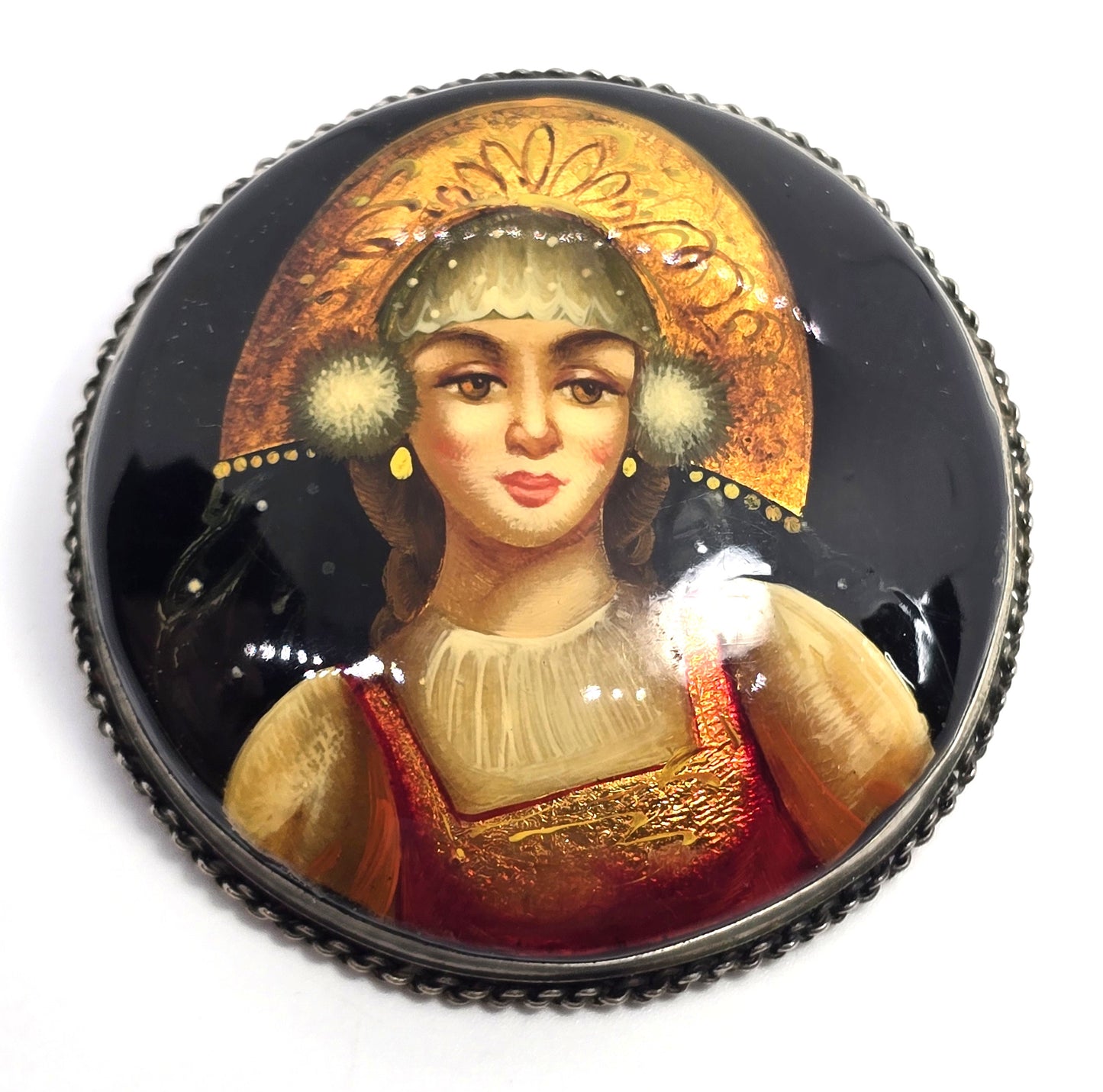 Russian hand painted Woman Kokoshnik gold leaf vintage round cameo brooch