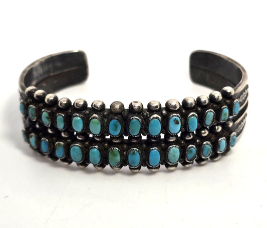Zuni Snake Eyes petite point turquoise Native American Sterling Silver vintage cuff bracelet