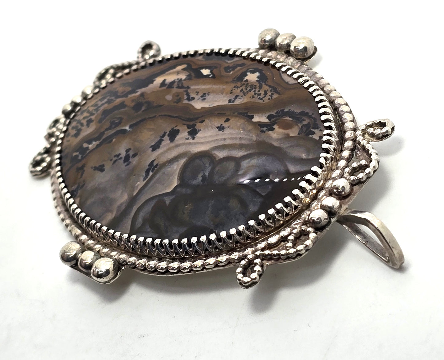 Native American artisan vintage large brown Agate sterling silver pendant