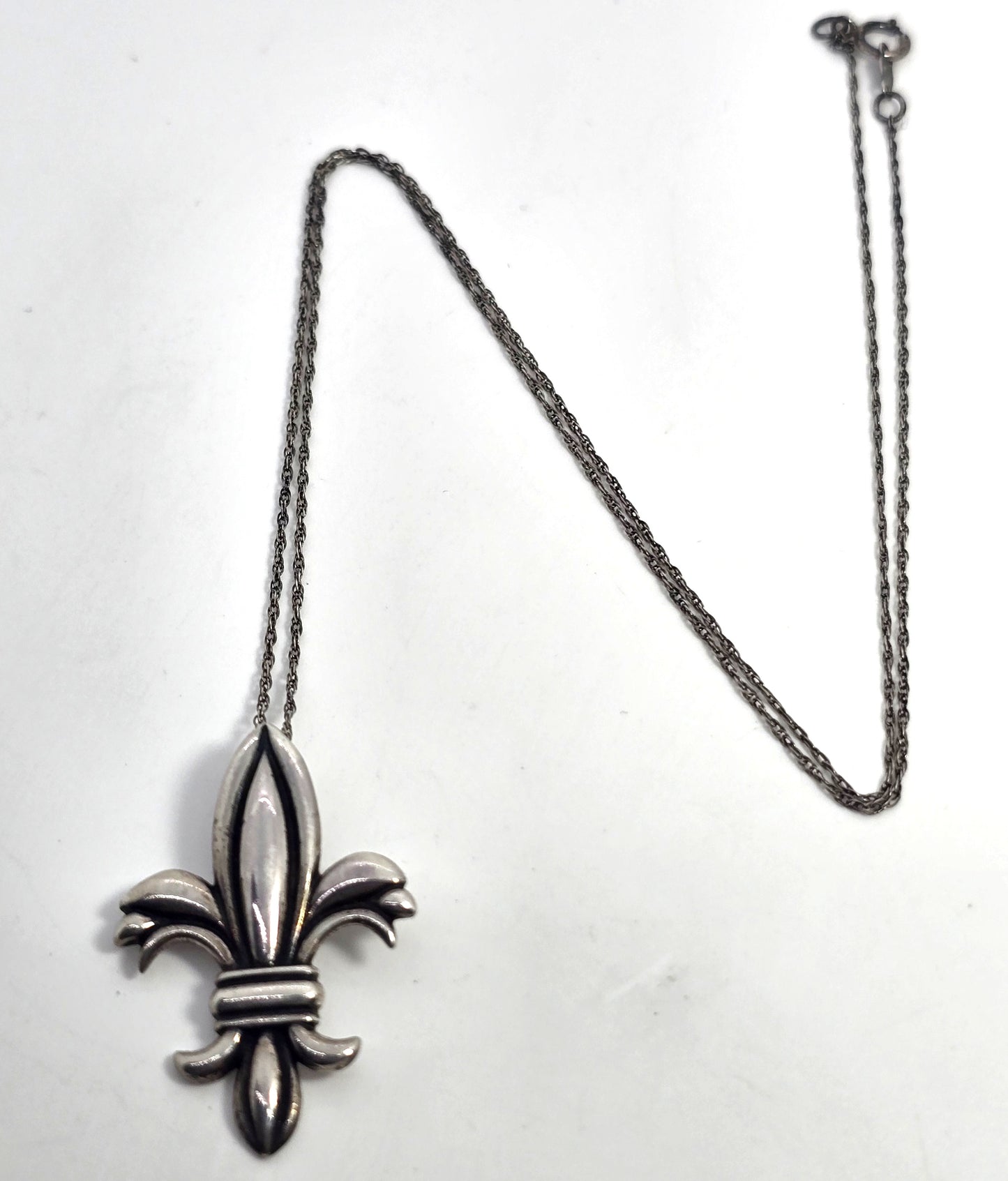Fleur De Lis New Orleans vintage sterling silver signed pendant necklace