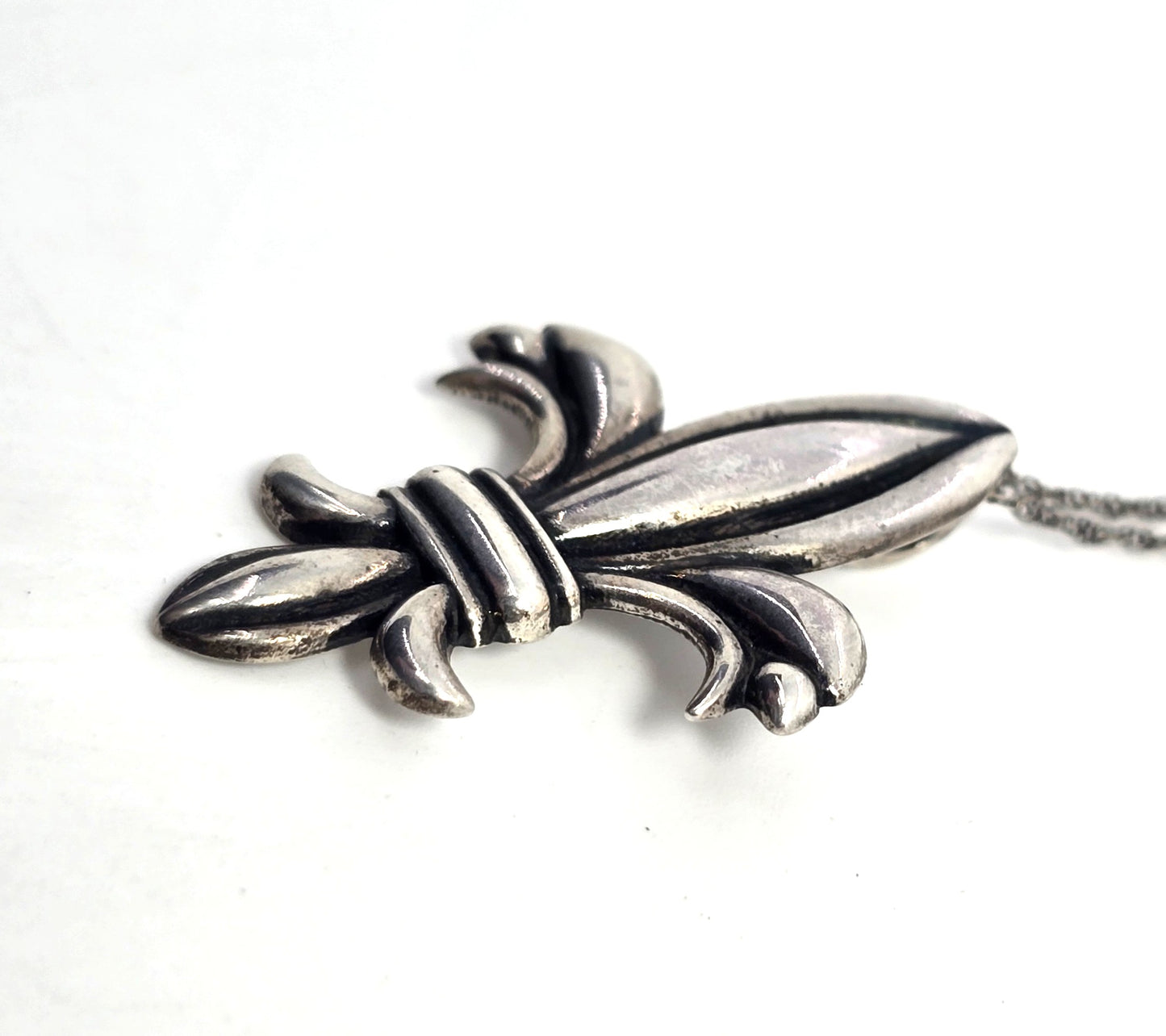 Fleur De Lis New Orleans vintage sterling silver signed pendant necklace