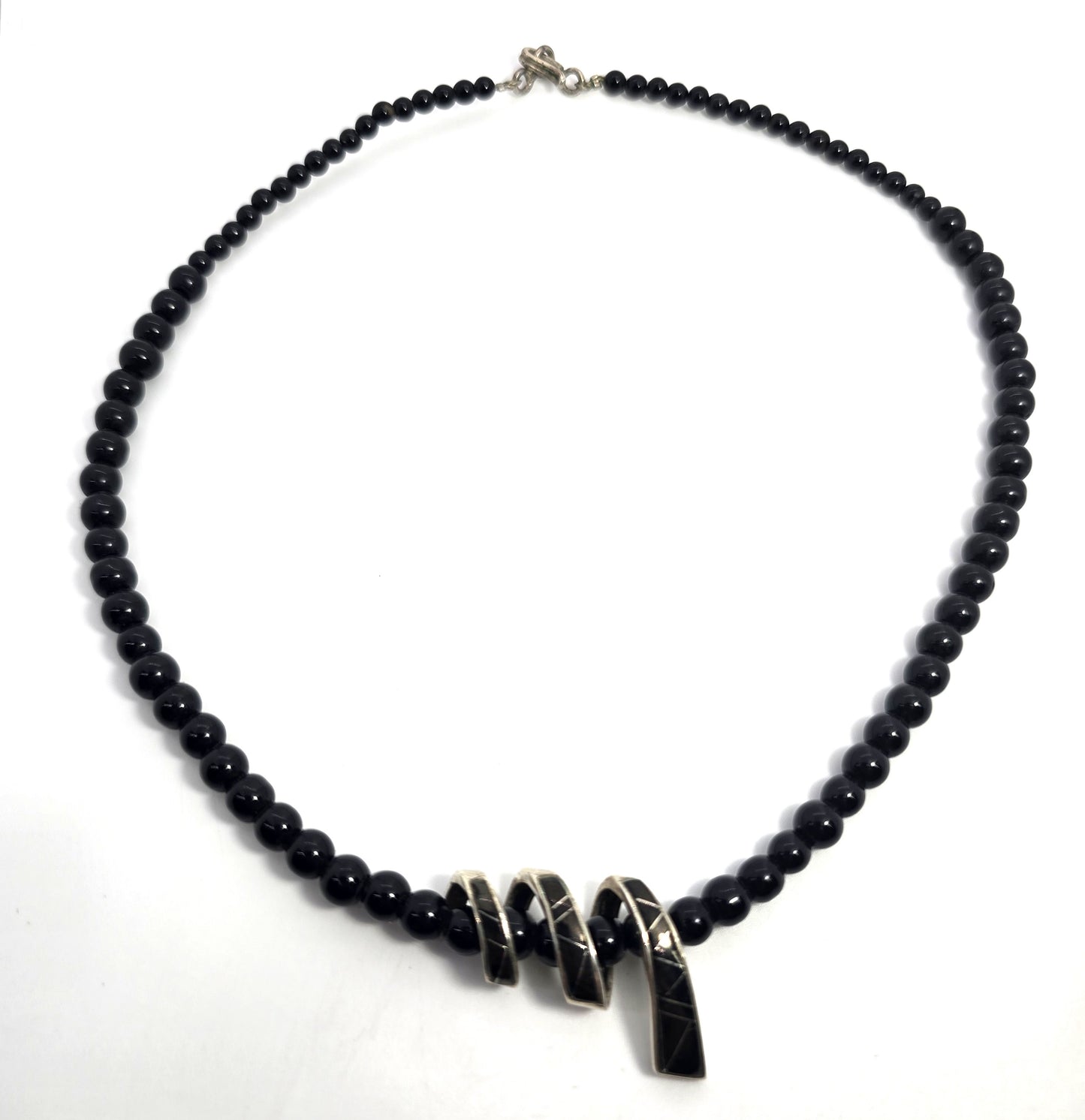 Black onyx gemstone inlay vintage beaded sterling silver wrap pendant necklace