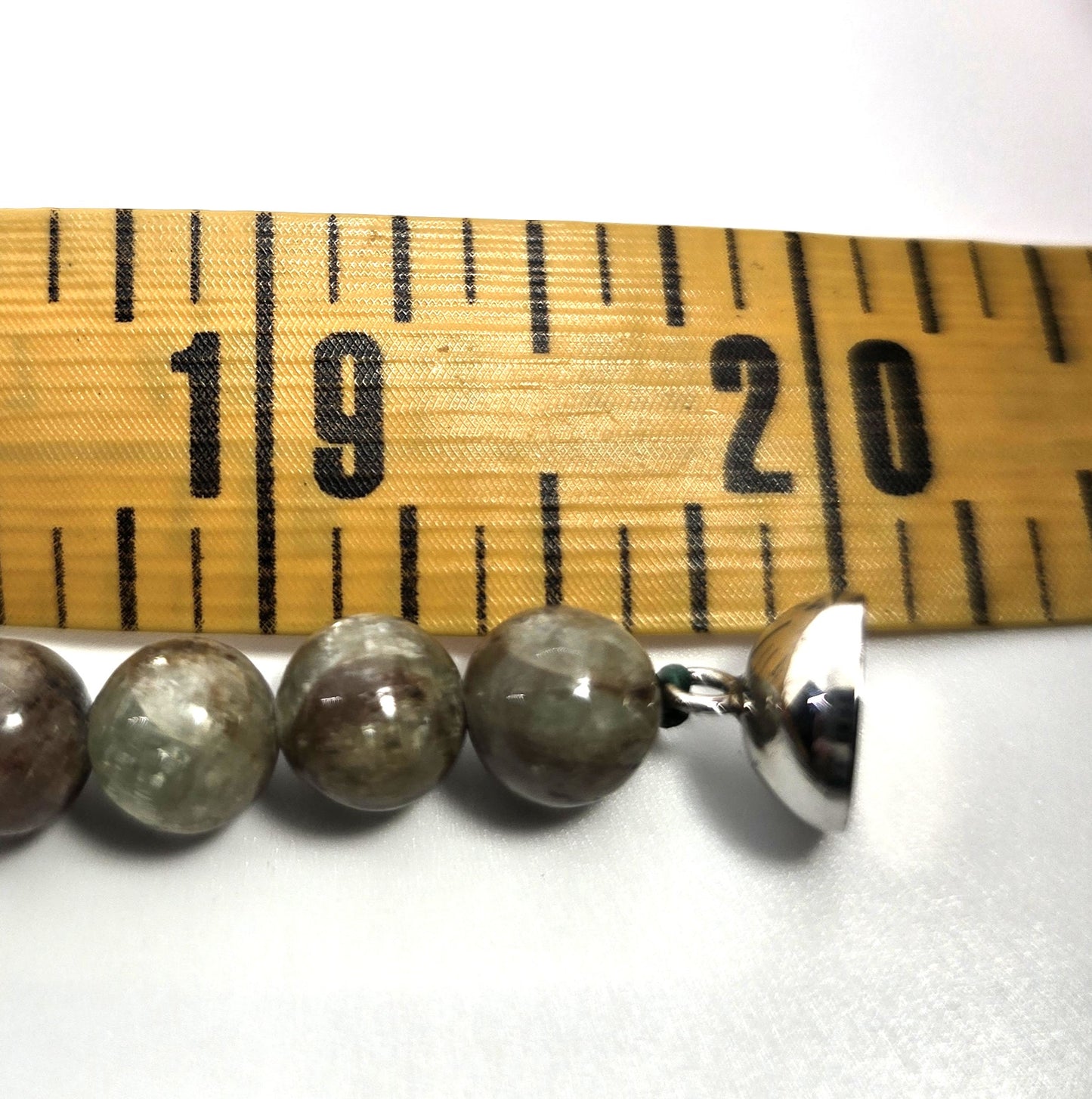 Green kyanite 420ct graduated beaded gemstone D'joy sterling silver 20' necklace