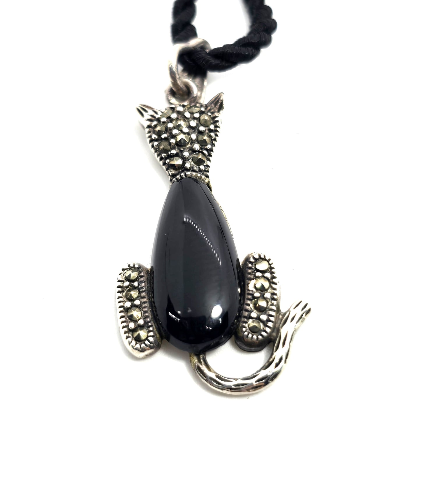 Sitting pretty cat black onyx and marcasite sterling silver retro corded necklace