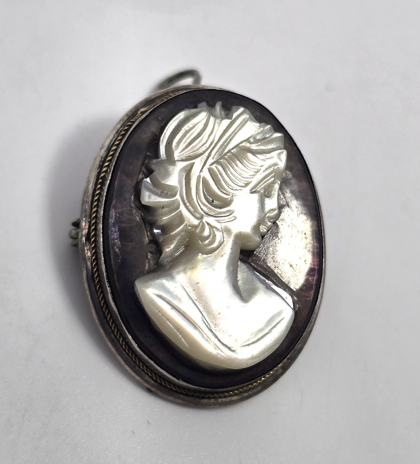 Cameo Mother of Pearl MOP carved shell sterling silver pendant brooch 800