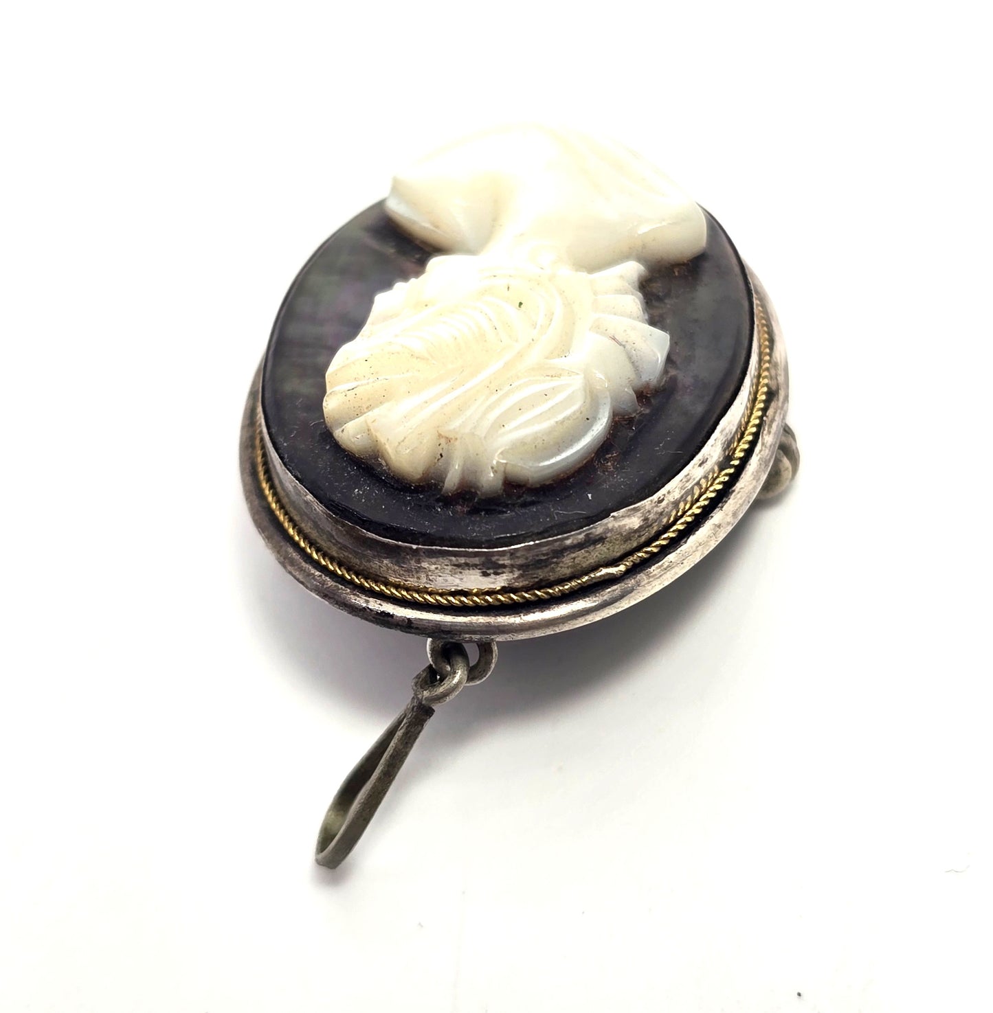 Cameo Mother of Pearl MOP carved shell sterling silver pendant brooch 800