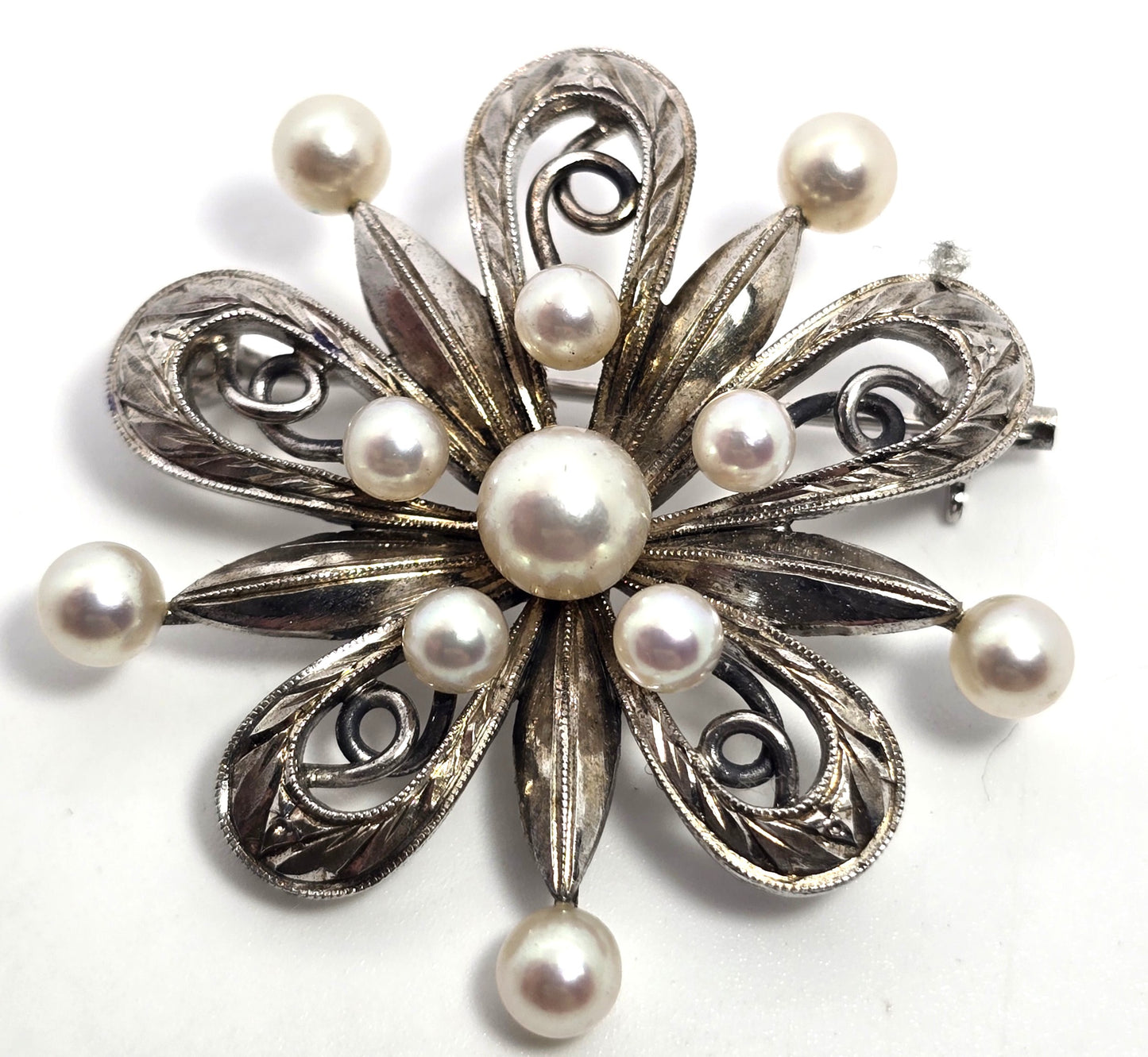 Mikimoto 11 Akoya Cultured Pearl flower vintage mid century sterling silver brooch