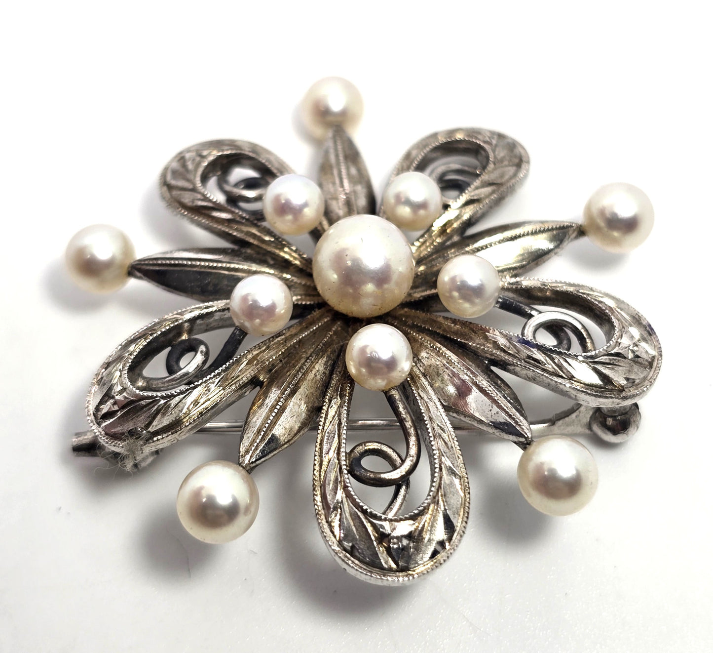 Mikimoto 11 Akoya Cultured Pearl flower vintage mid century sterling silver brooch