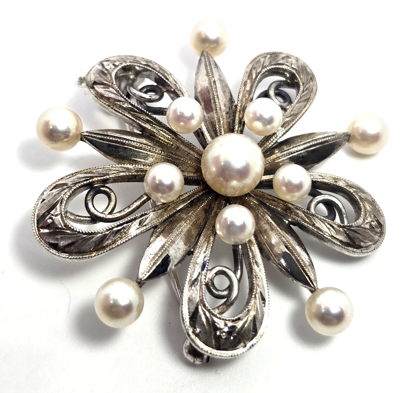 Mikimoto 11 Akoya Cultured Pearl flower vintage mid century sterling silver brooch