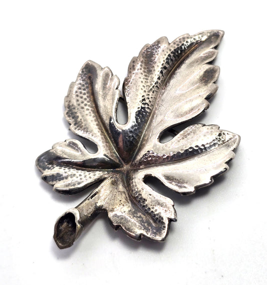 Maple leaf detailed pressed sterling silver vintage brooch