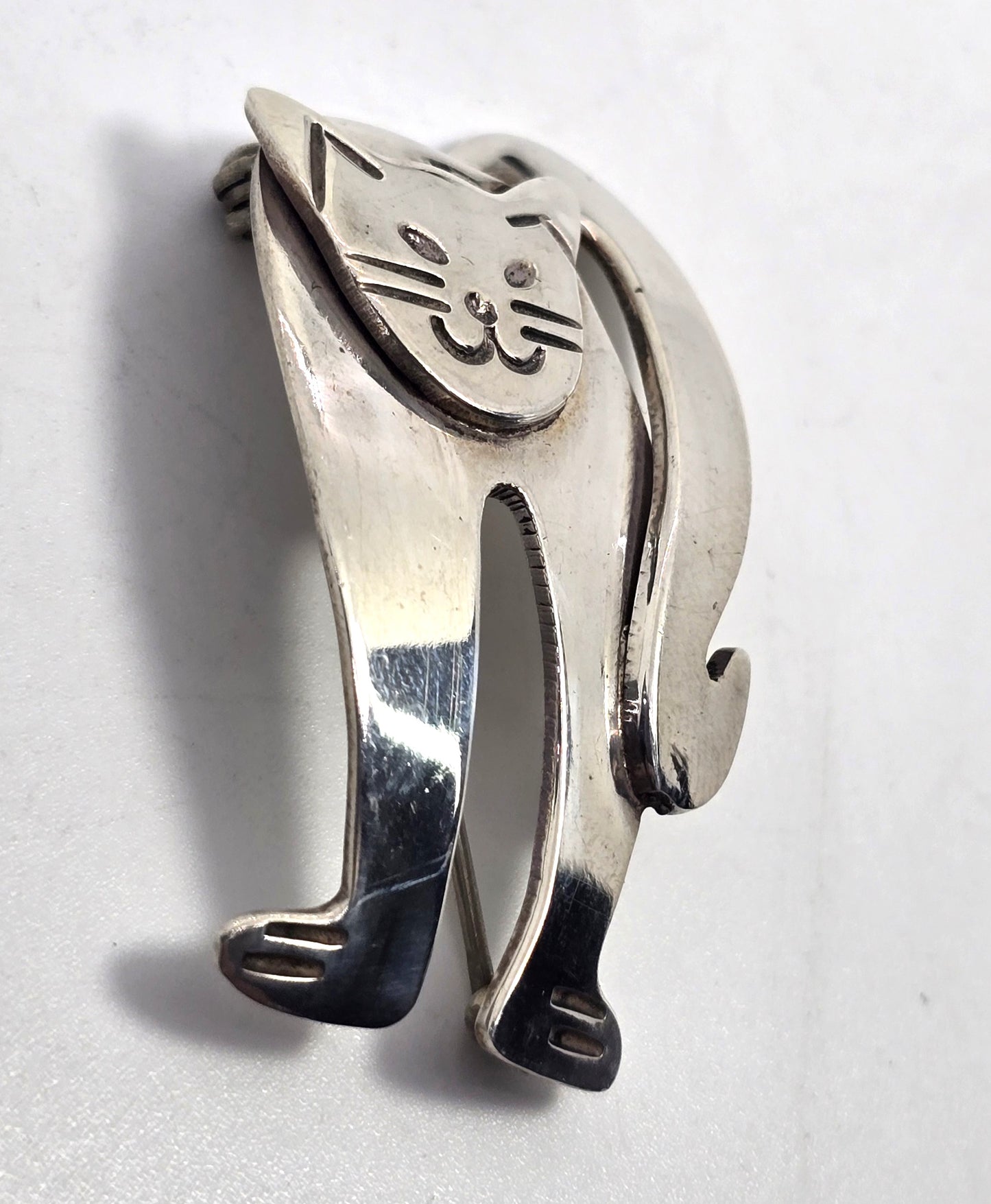 Mexican Kitty Cat vintage signed sterling silver domed layered feline brooch