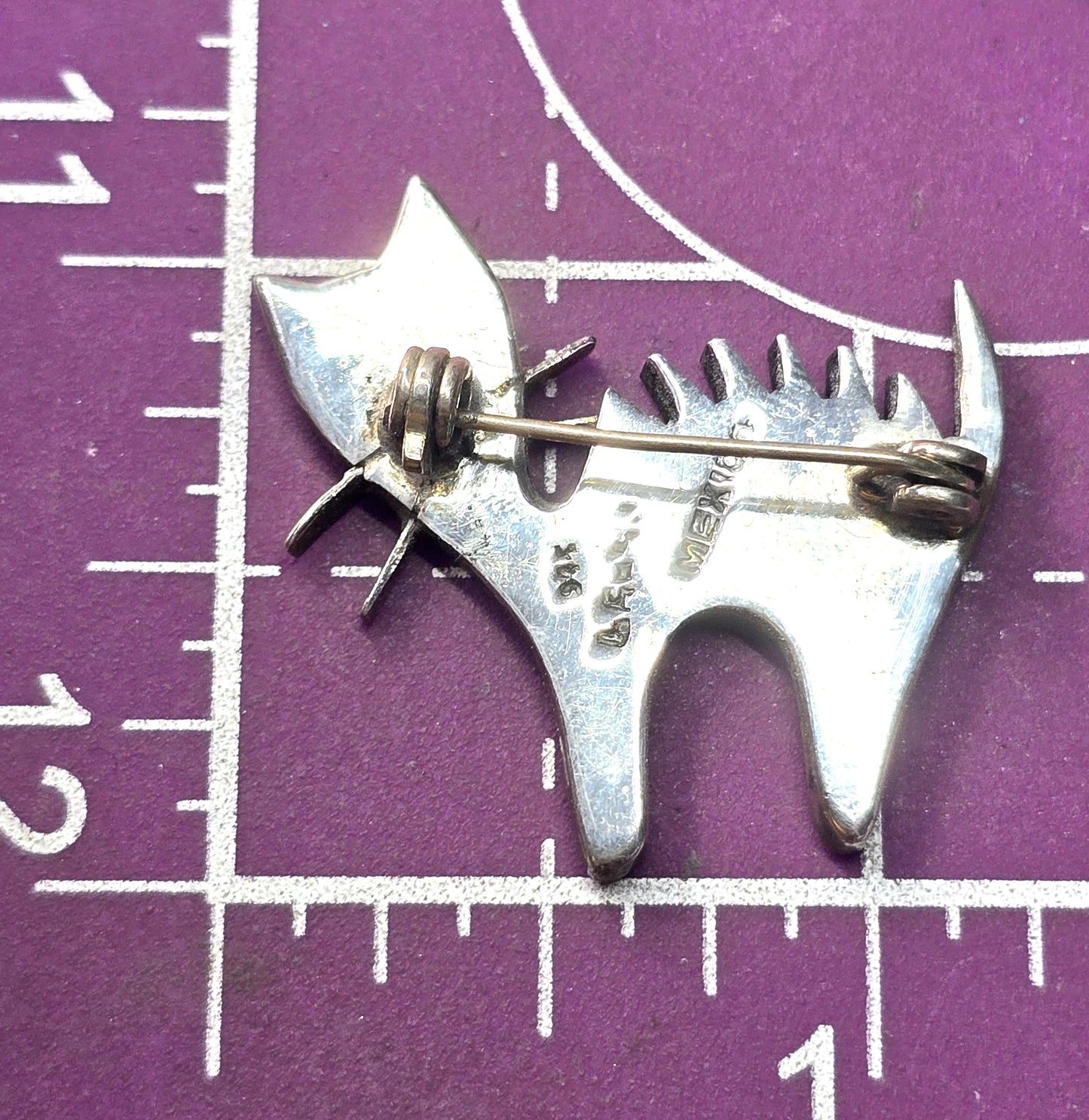 Mexico Taxco Black Enamel Scaredy Cat vintage sterling silver feline brooch