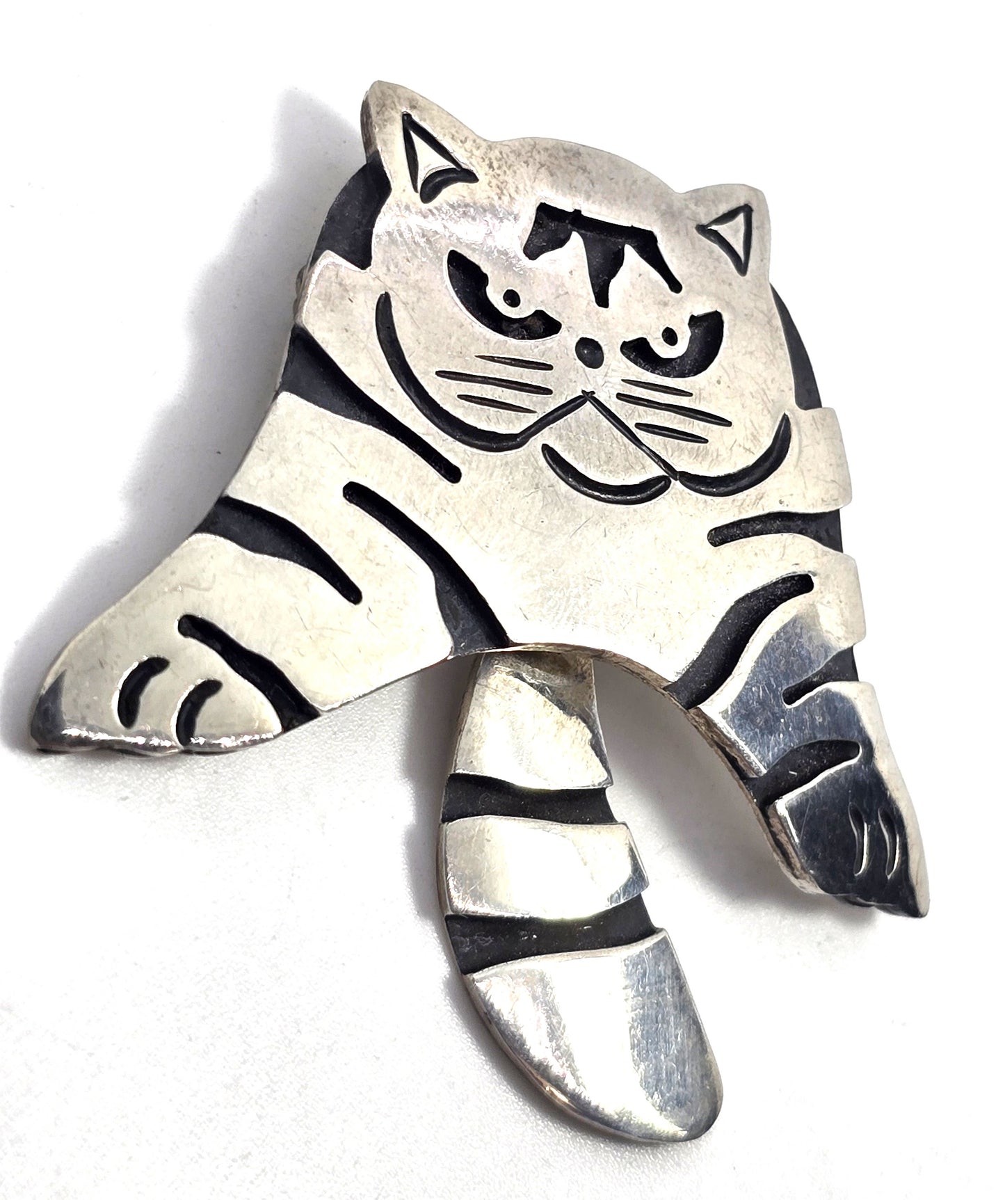 Grumpy Gus stripped Kitty Cat articulated tail sterling silver vintage feline brooch