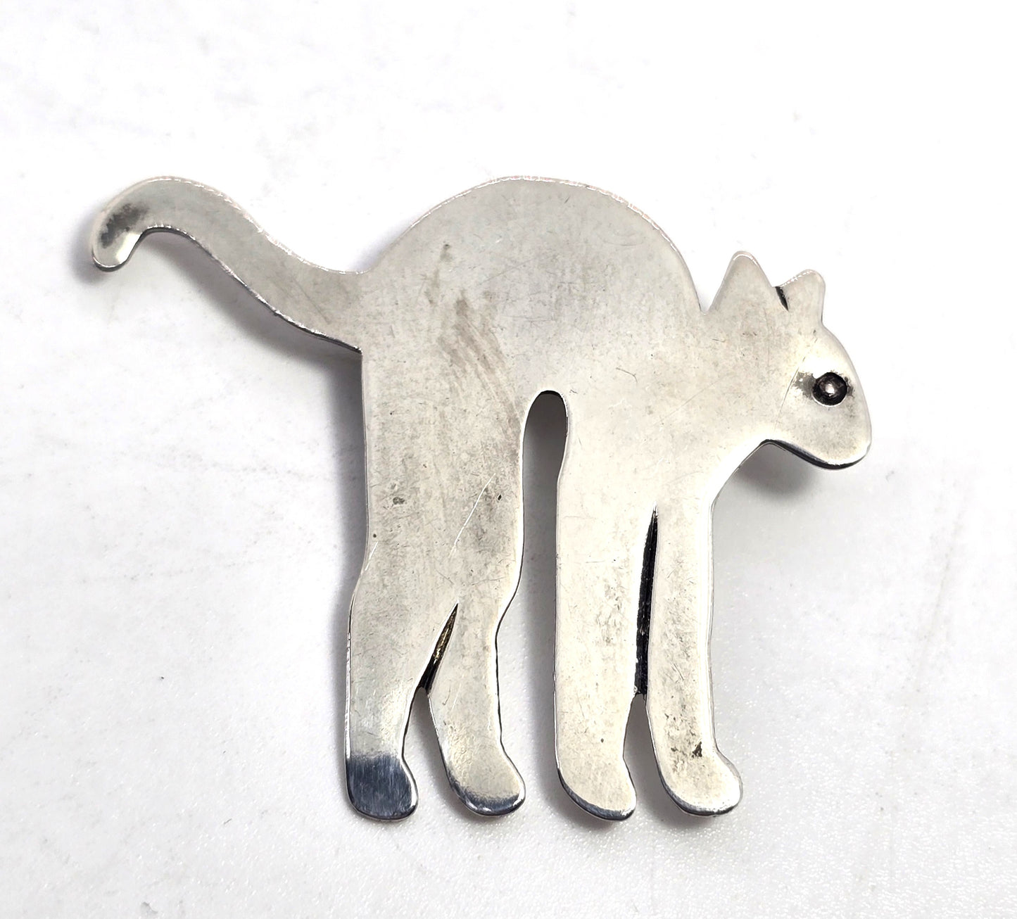 Scaredy Cat Artisan RR vintage sterling silver feline cat brooch
