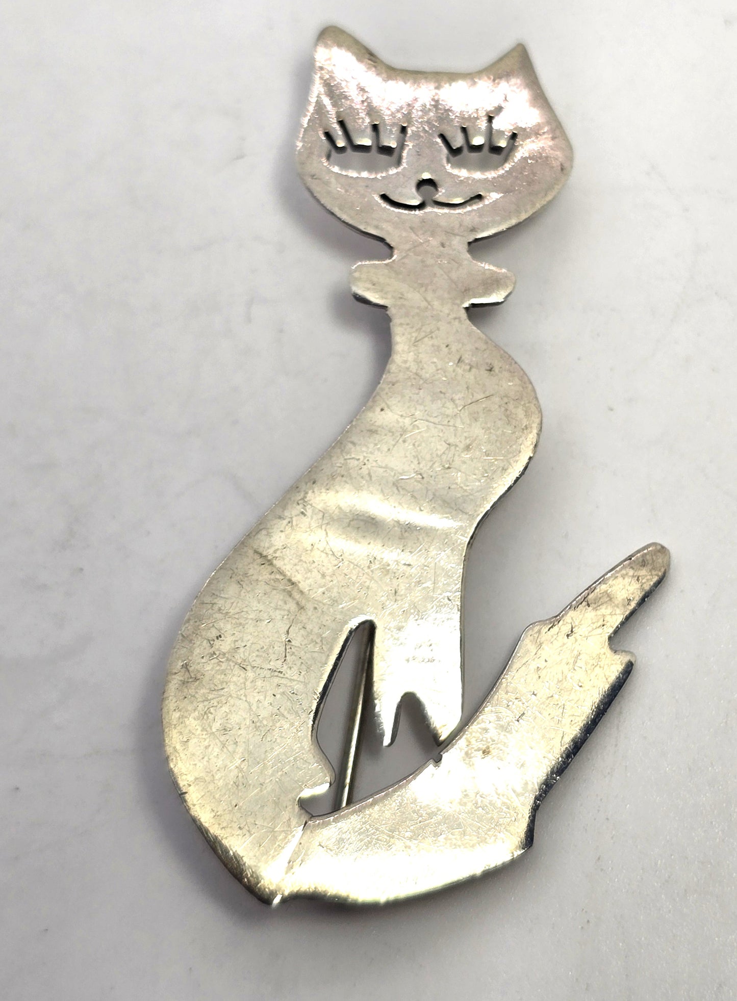 Tilly Mexico Kitty Cat singing pretty vintage signed sterling silver feline brooch