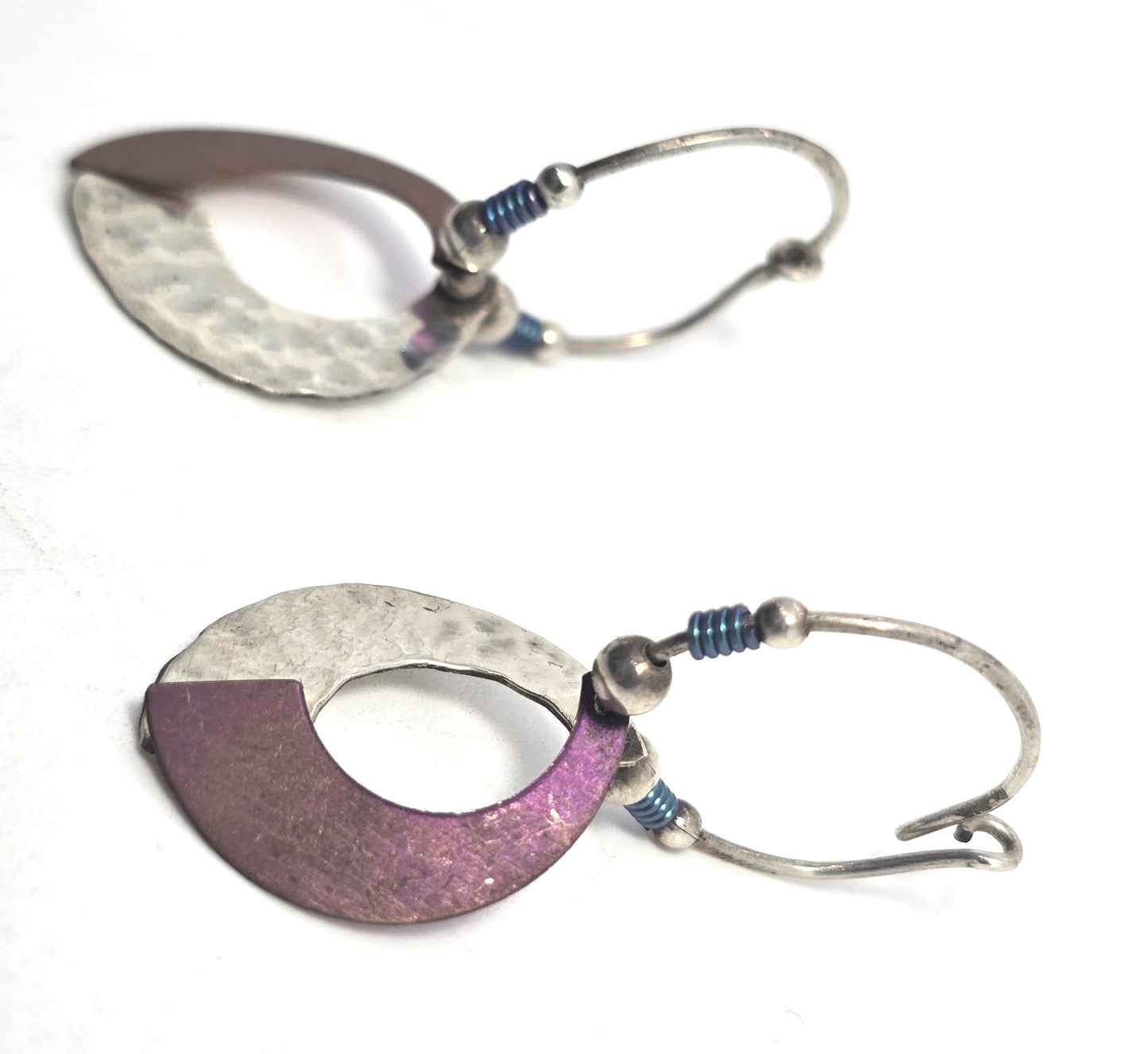 PTP purple Niobium hammered sterling silver signed vintage beaded earrings