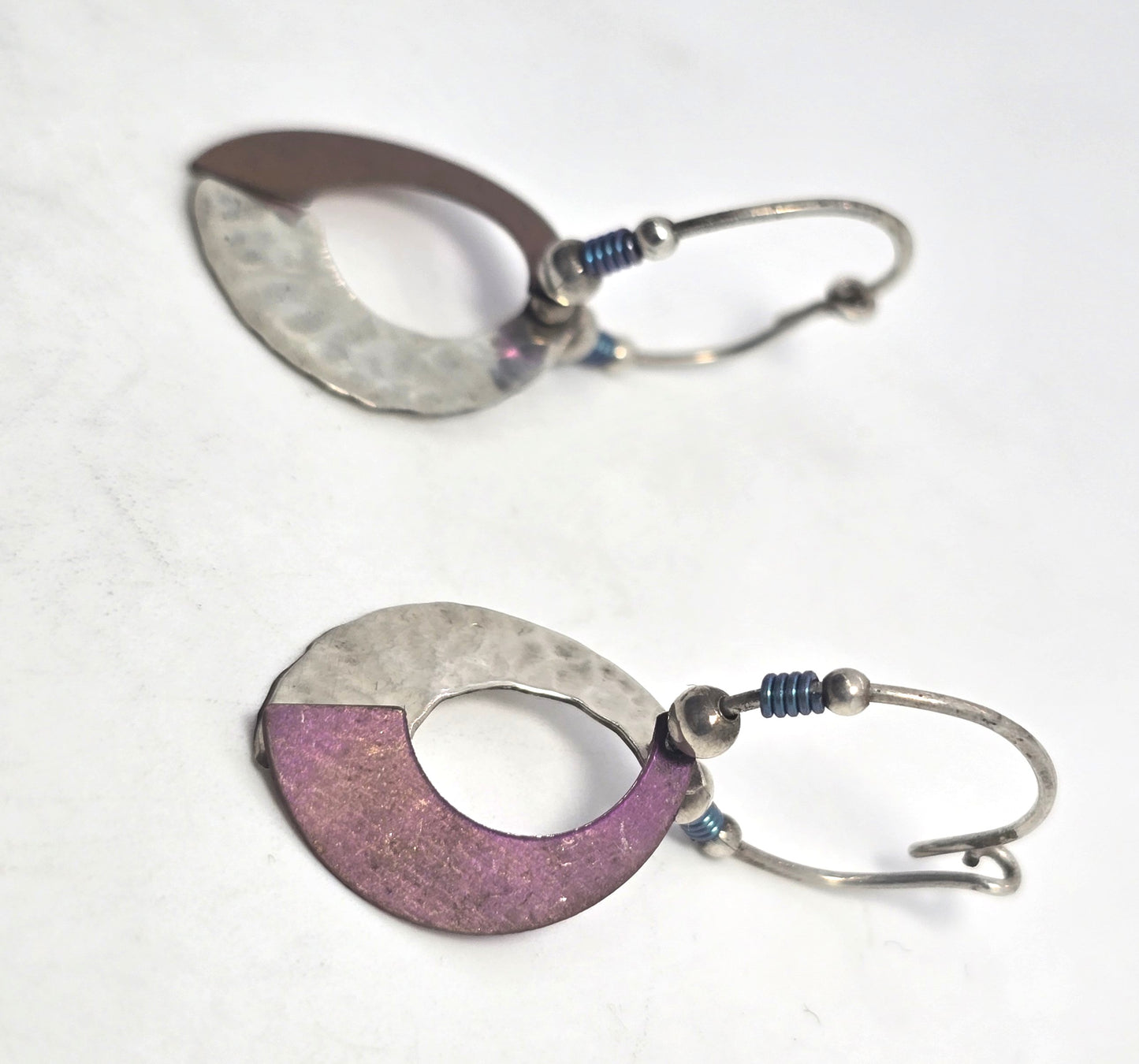 PTP purple Niobium hammered sterling silver signed vintage beaded earrings