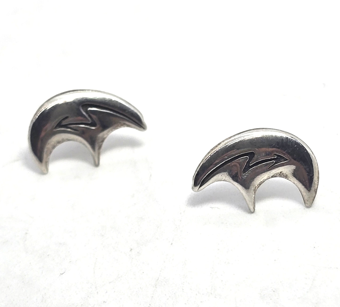 Hopi bear sterling silver vintage artisan stud earrings