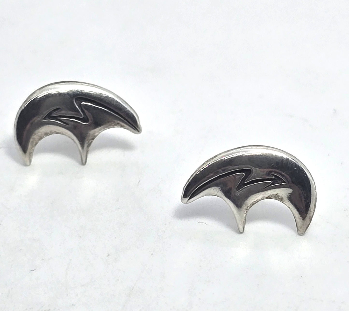 Hopi bear sterling silver vintage artisan stud earrings