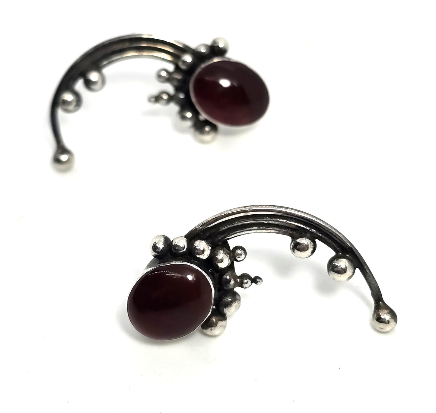 Garnet Bali Balinese tribal style sterling silver vintage post earrings