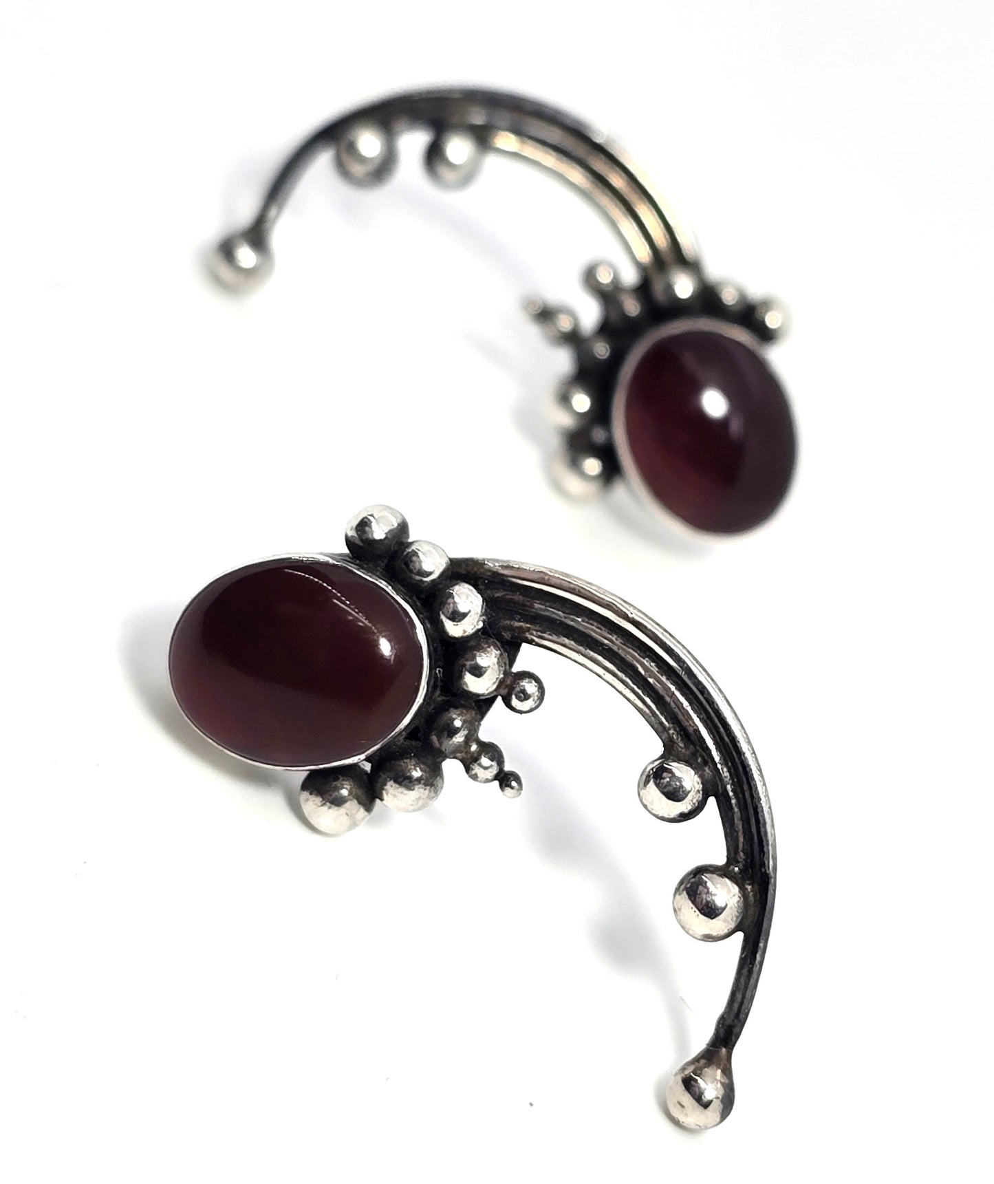 Garnet Bali Balinese tribal style sterling silver vintage post earrings