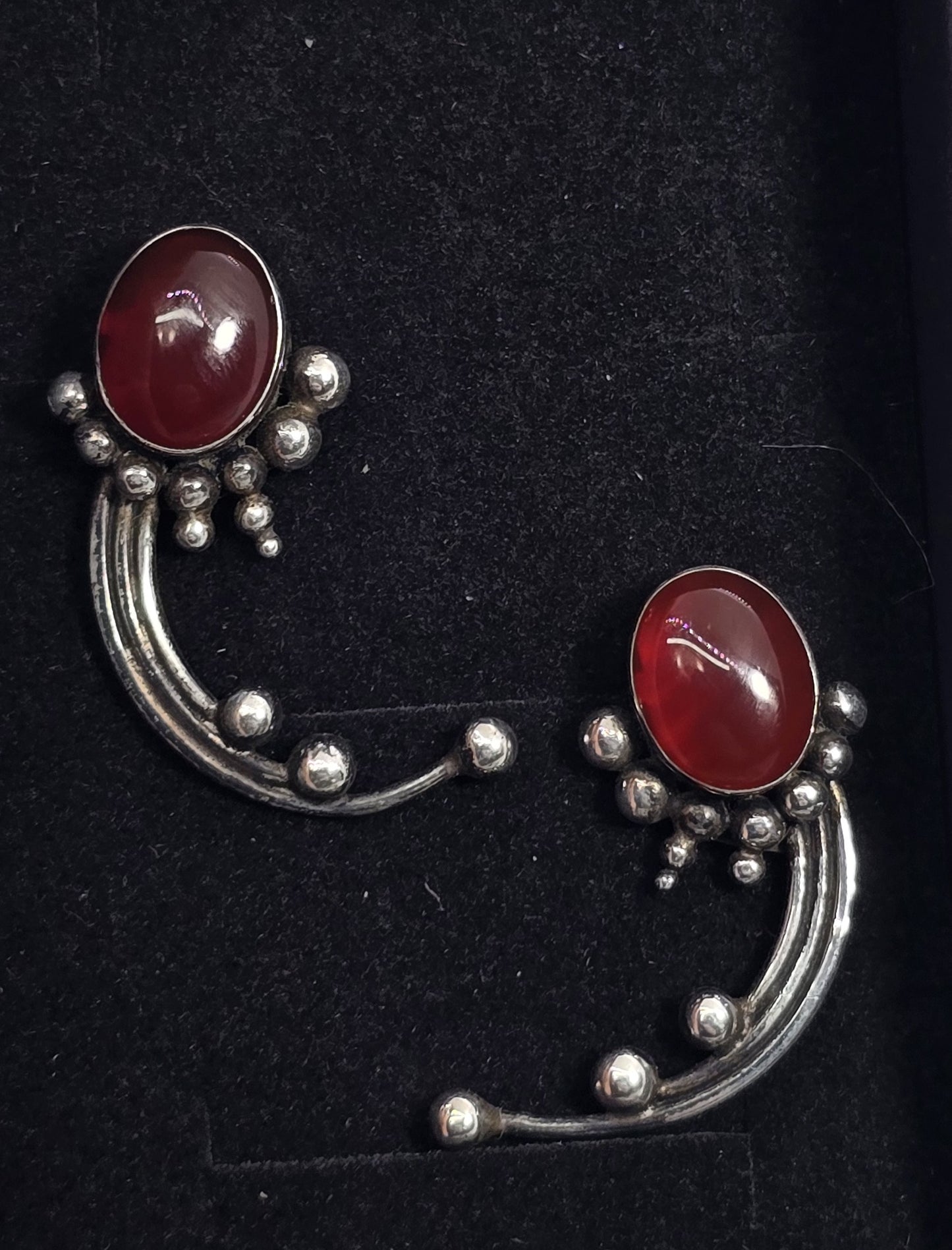 Garnet Bali Balinese tribal style sterling silver vintage post earrings
