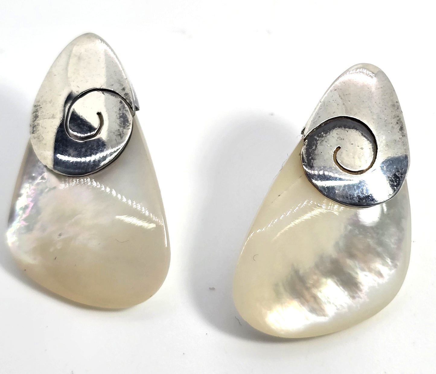 Sajen Mother of Pearl MOP gemstone sterling silver tear drop vintage post earrings