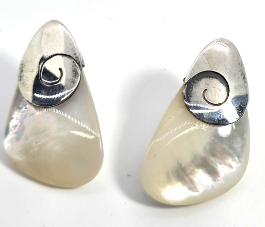 Sajen Mother of Pearl MOP gemstone sterling silver tear drop vintage post earrings