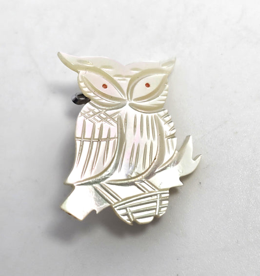 Mother of pearl white carved shell owl bird vintage brooch