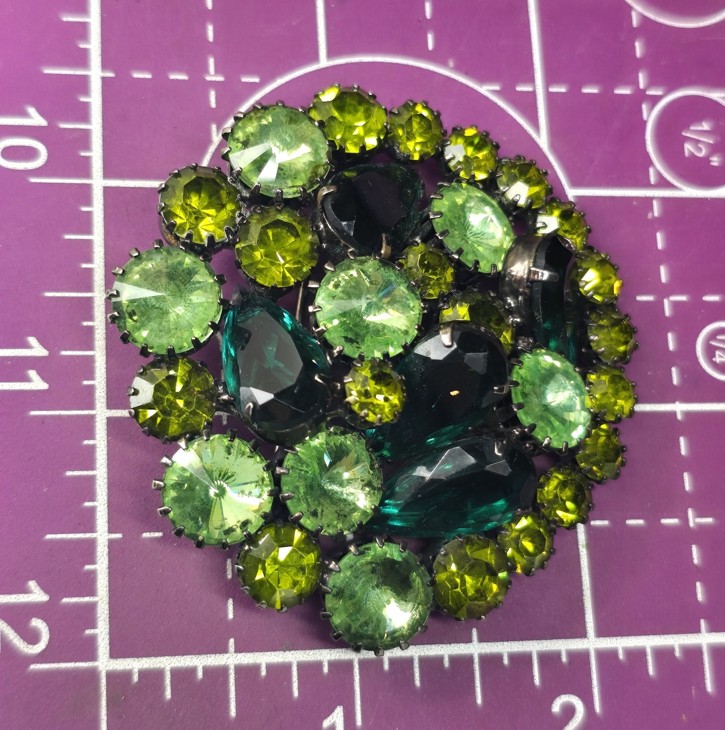 Green uranium glass large pear cut green rivoli rhinestone vintage brooch mid century