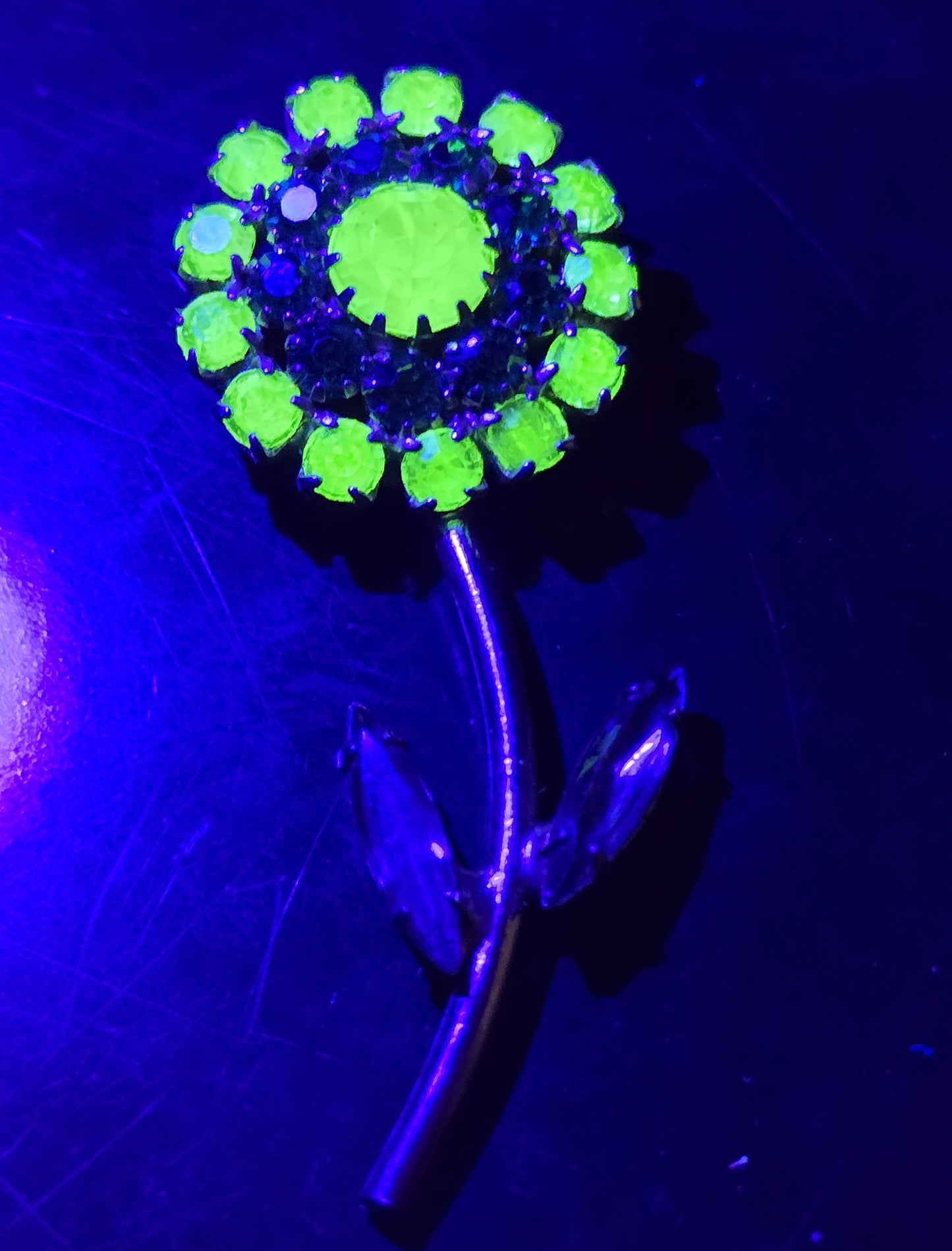 Green uranium glass rhinestone double green flower UV glow vintage brooch