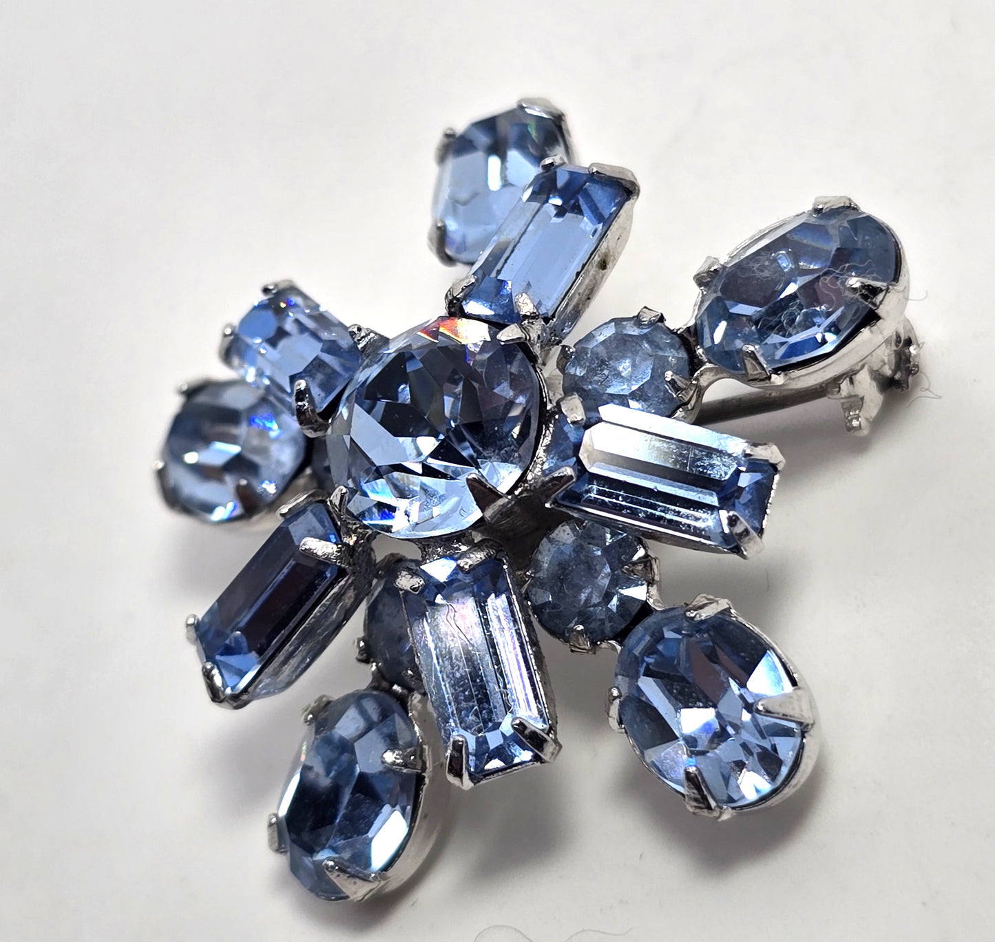 Light Blue vintage  rhinestone atomic star burst mid century vintage brooch