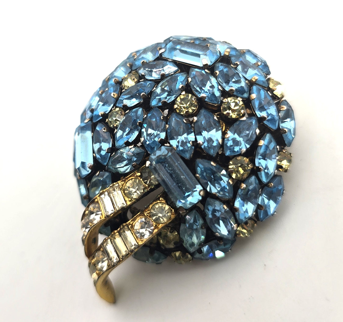 Schoffel & Co aqua blue Jonquil yellow rhinestone vintage demi set brooch earrings