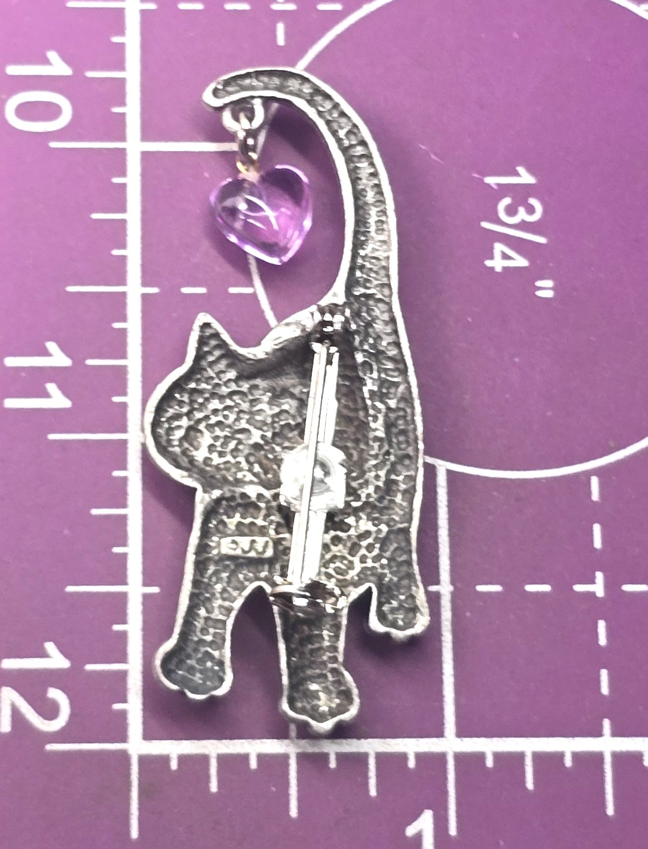 Jonette Jewelry JJ silver pewter 'Smiling Cat with Heart Halo' vintage pin brooch