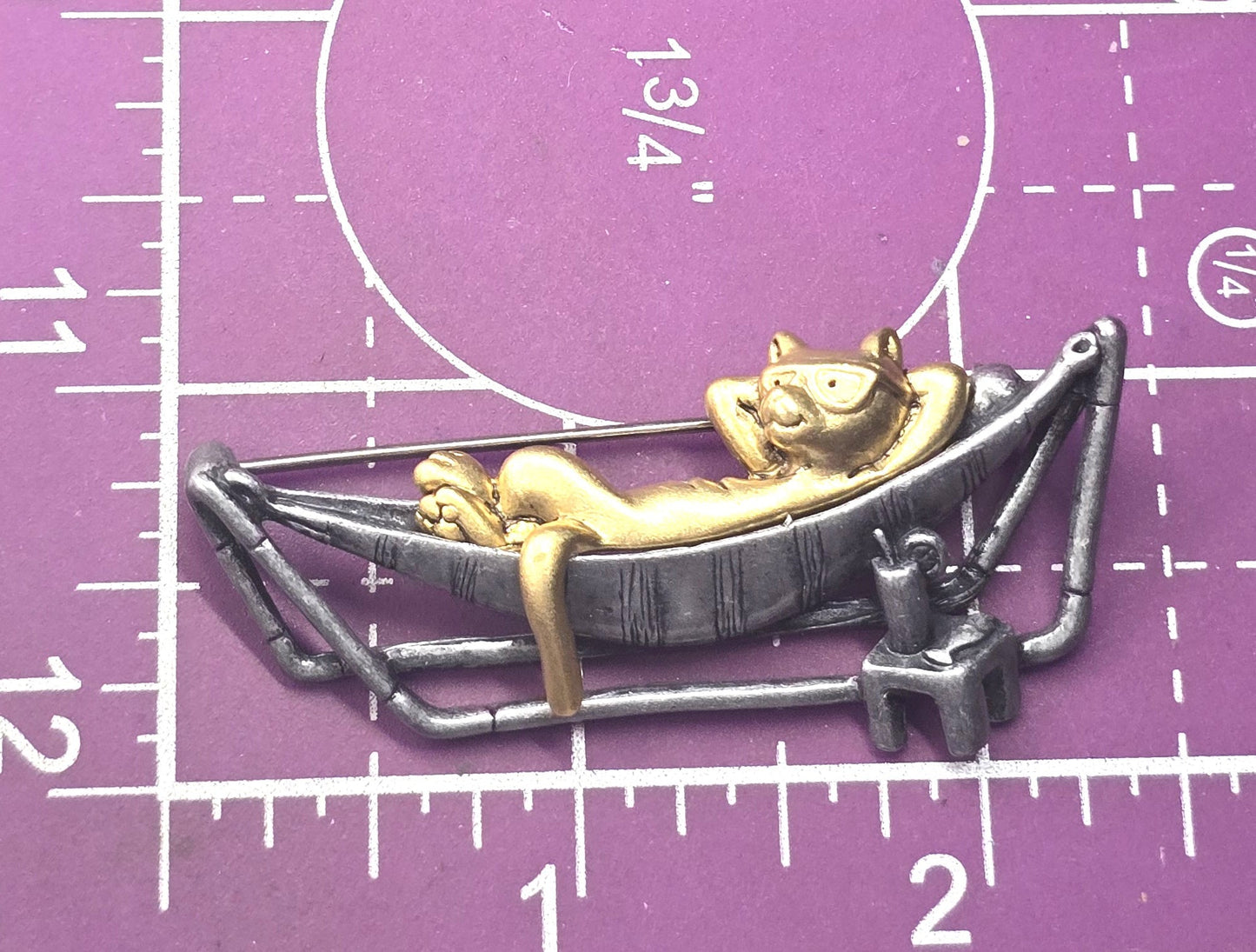 Danecraft silver pewter Cat in a hammock two toned vintage pin brooch