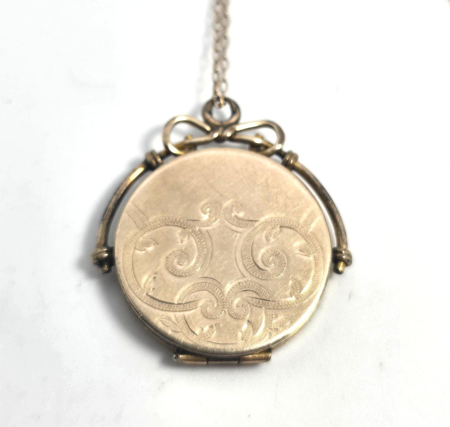 CQ&R antique gold filled etched antique Victorian locket necklace blank
