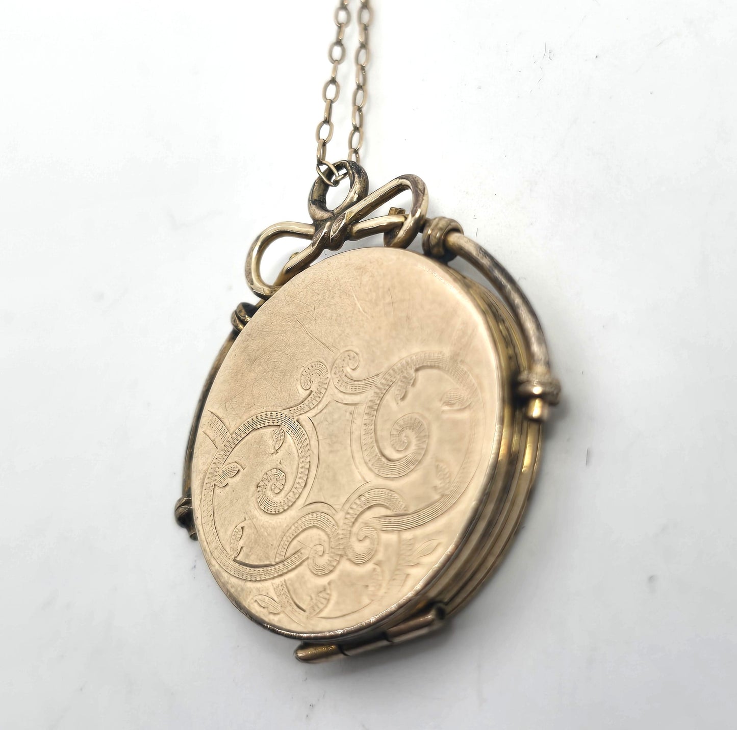 CQ&R antique gold filled etched antique Victorian locket necklace blank